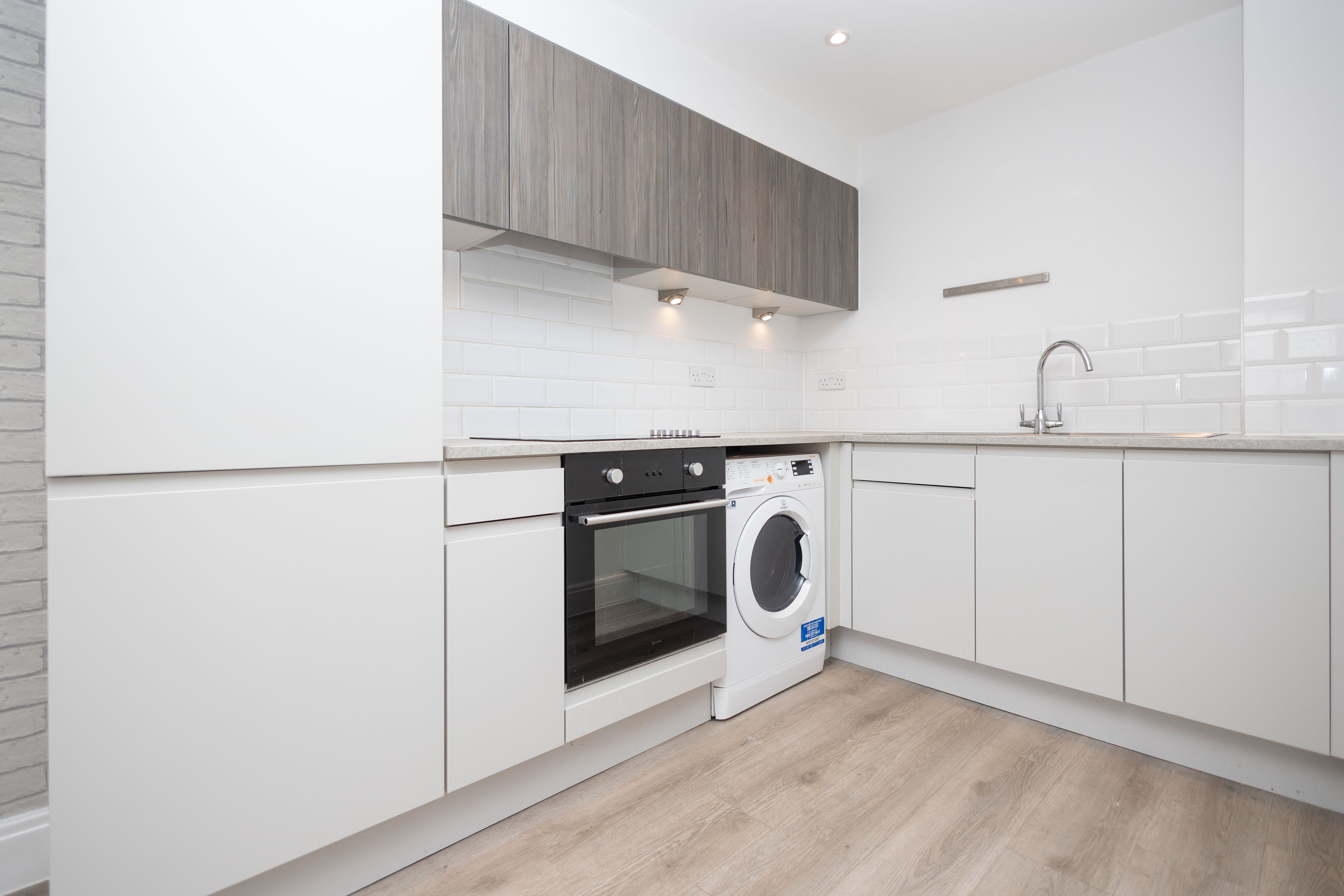 1 bed flat to rent in Albert Road, Bournemouth 2