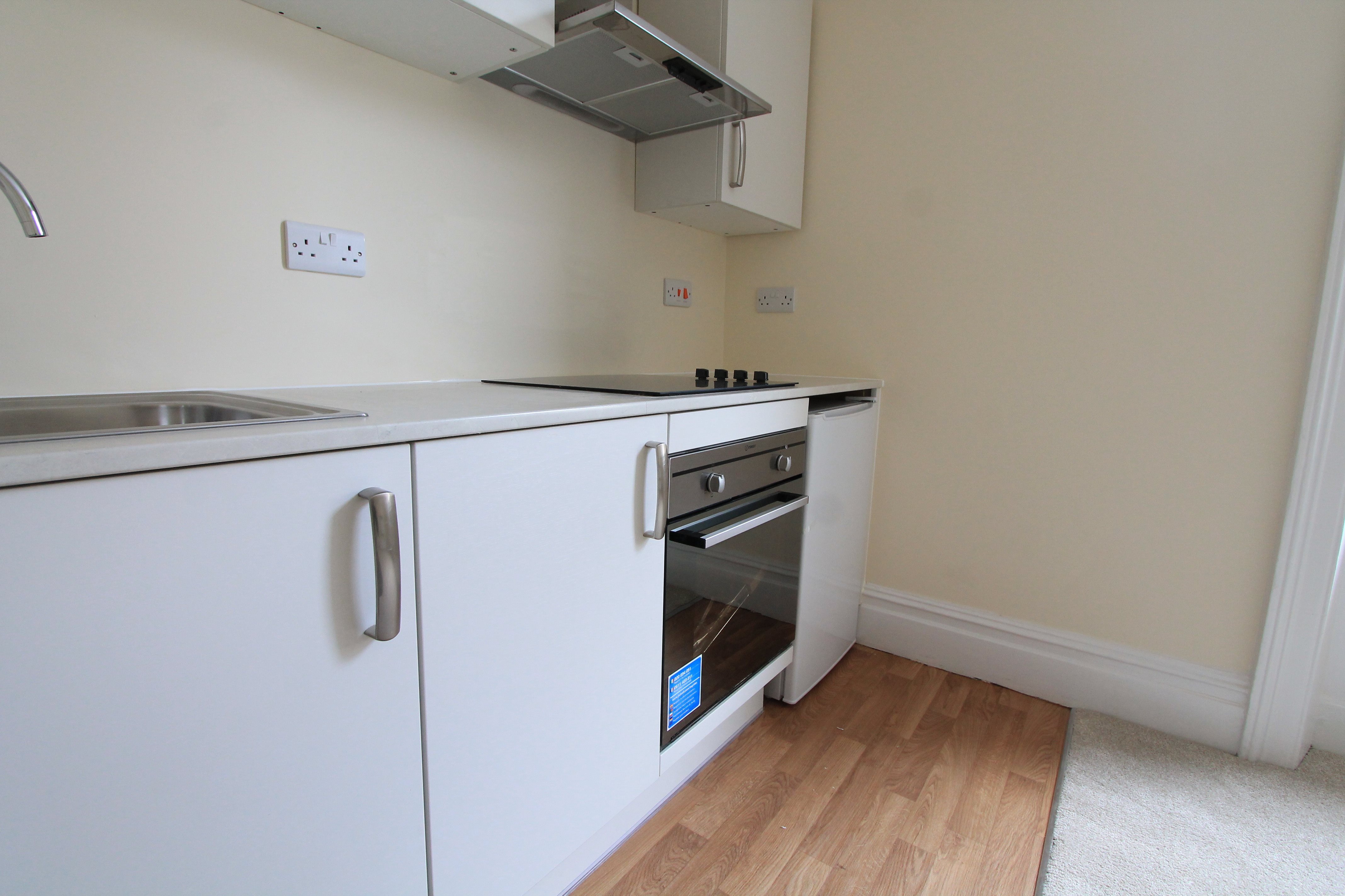 2 bed flat to rent in Verulam Place, Bournemouth  - Property Image 5