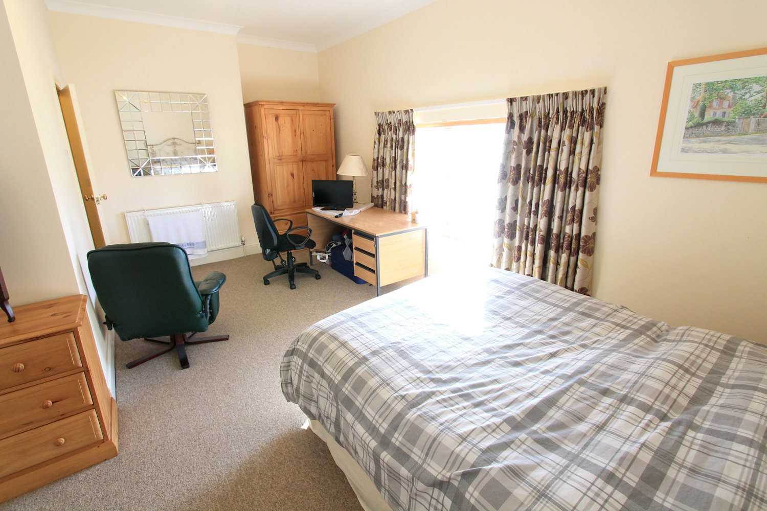 1 bed house / flat share to rent in Churchill Road, Bournemouth  - Property Image 2
