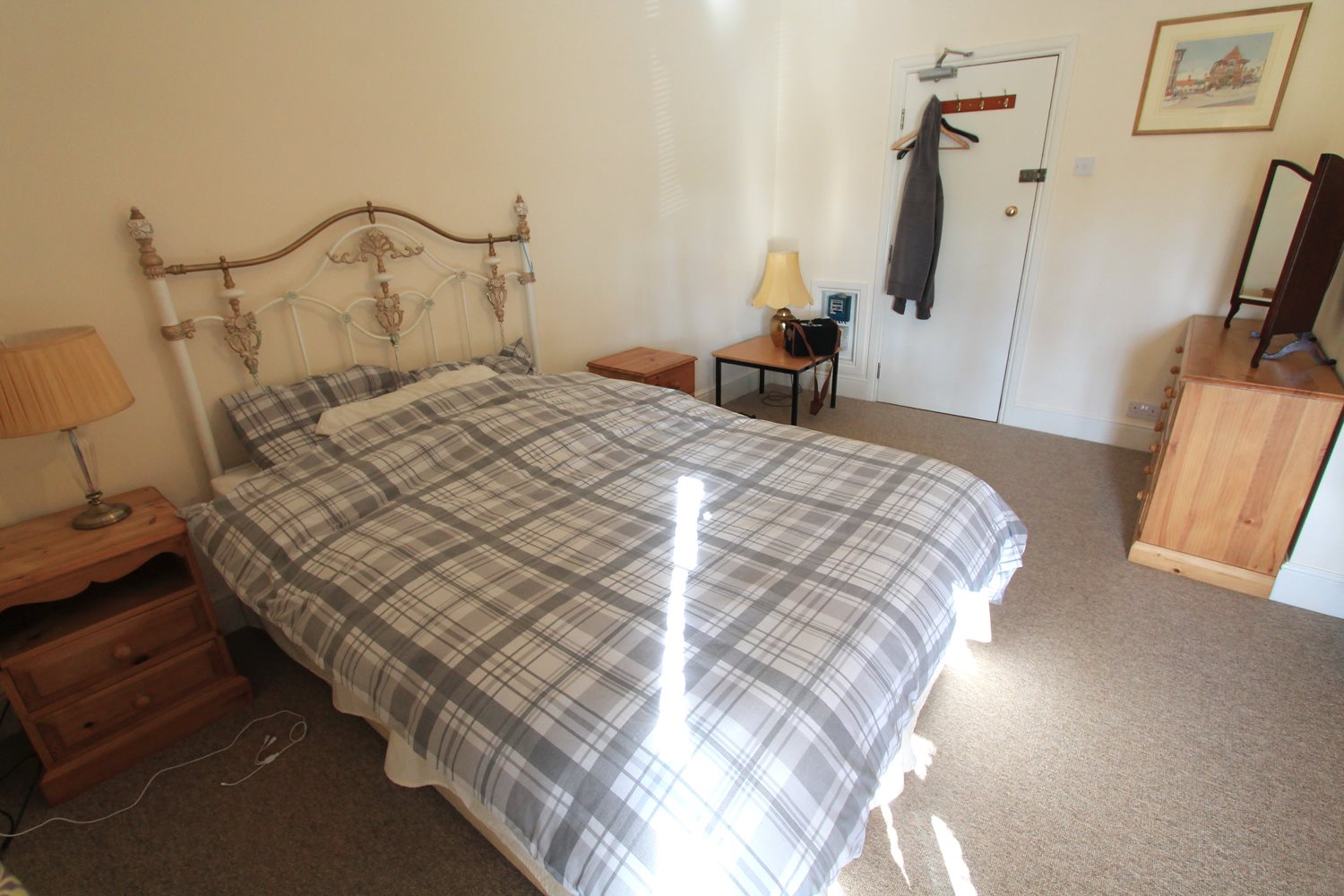 1 bed house / flat share to rent in Churchill Road, Bournemouth  - Property Image 3