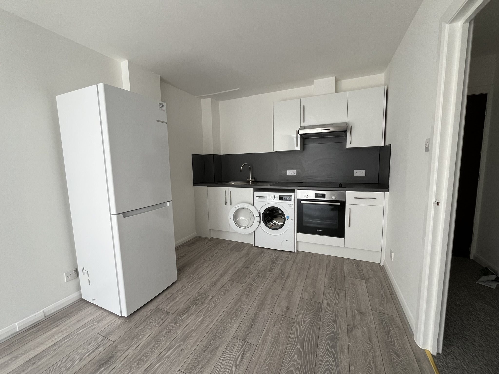 4 bed flat to rent in St Peters Road, Bournemouth, BH1