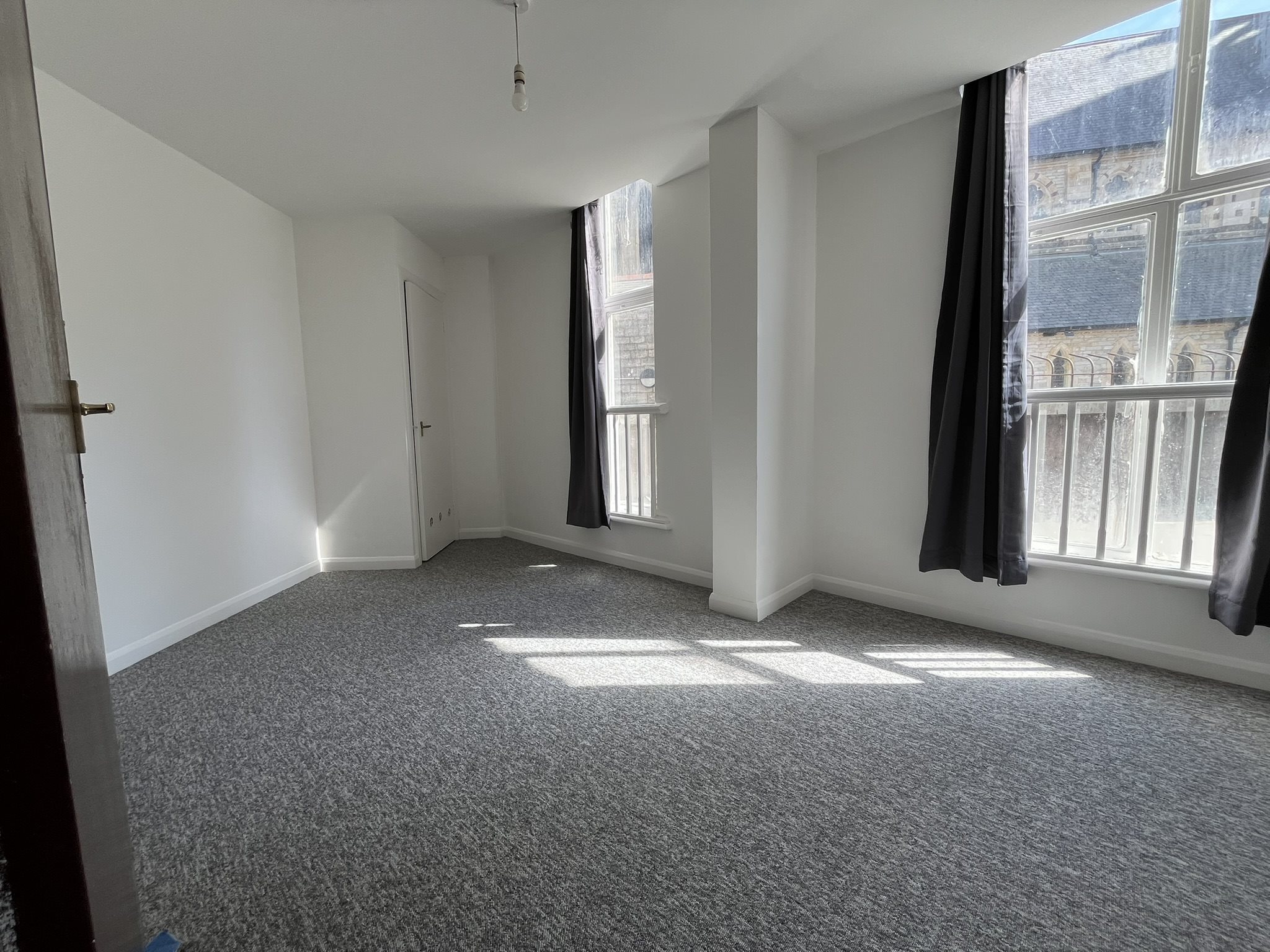 4 bed flat to rent in St Peters Road, Bournemouth  - Property Image 6