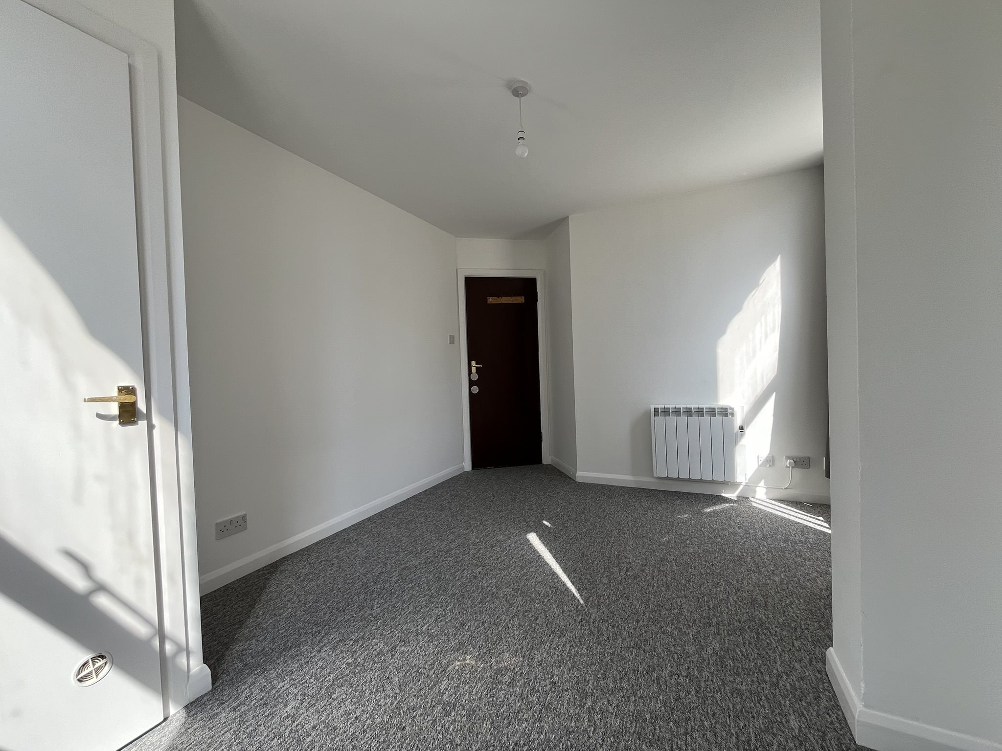 4 bed flat to rent in St Peters Road, Bournemouth  - Property Image 9