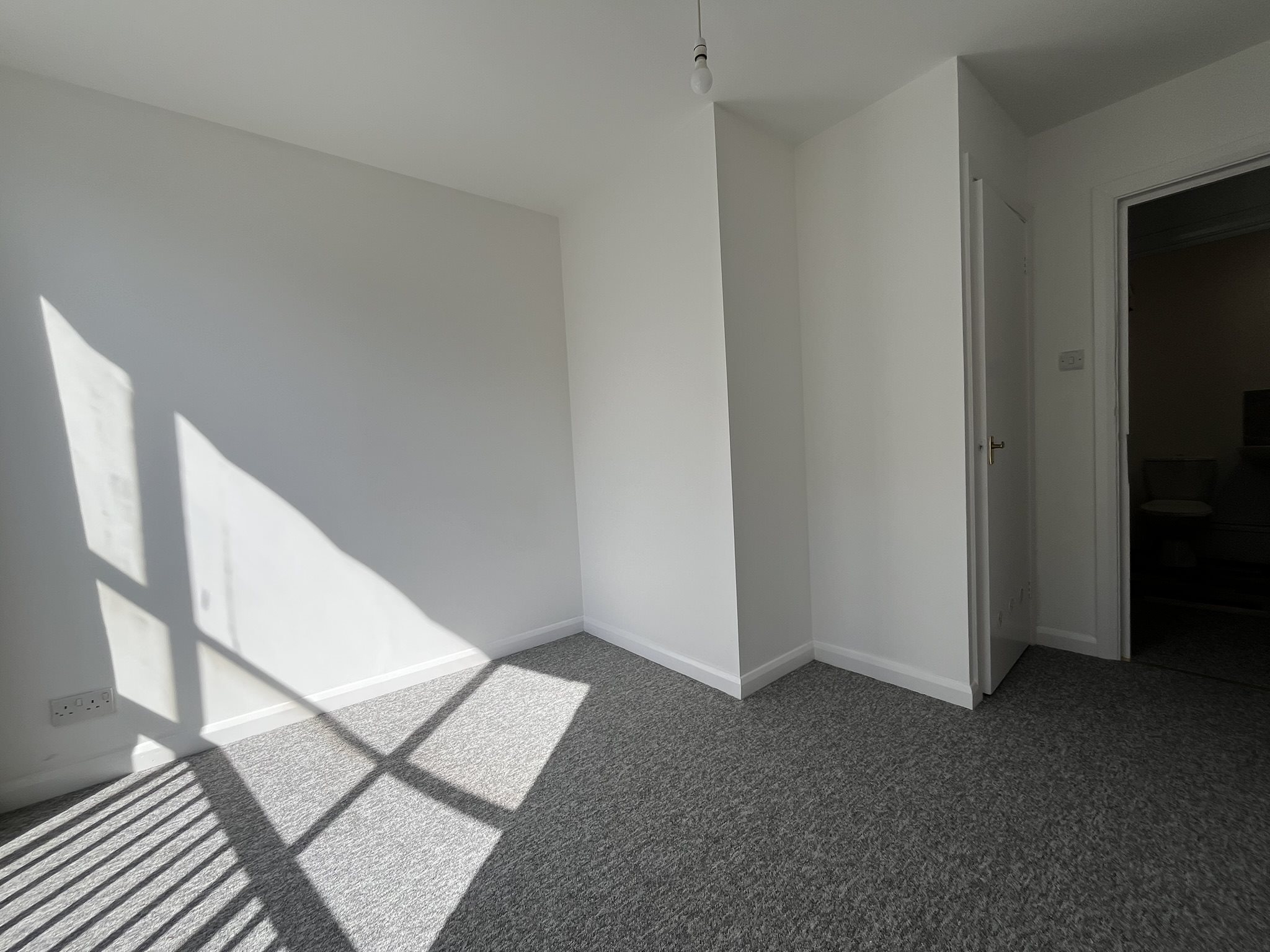 4 bed flat to rent in St Peters Road, Bournemouth  - Property Image 14