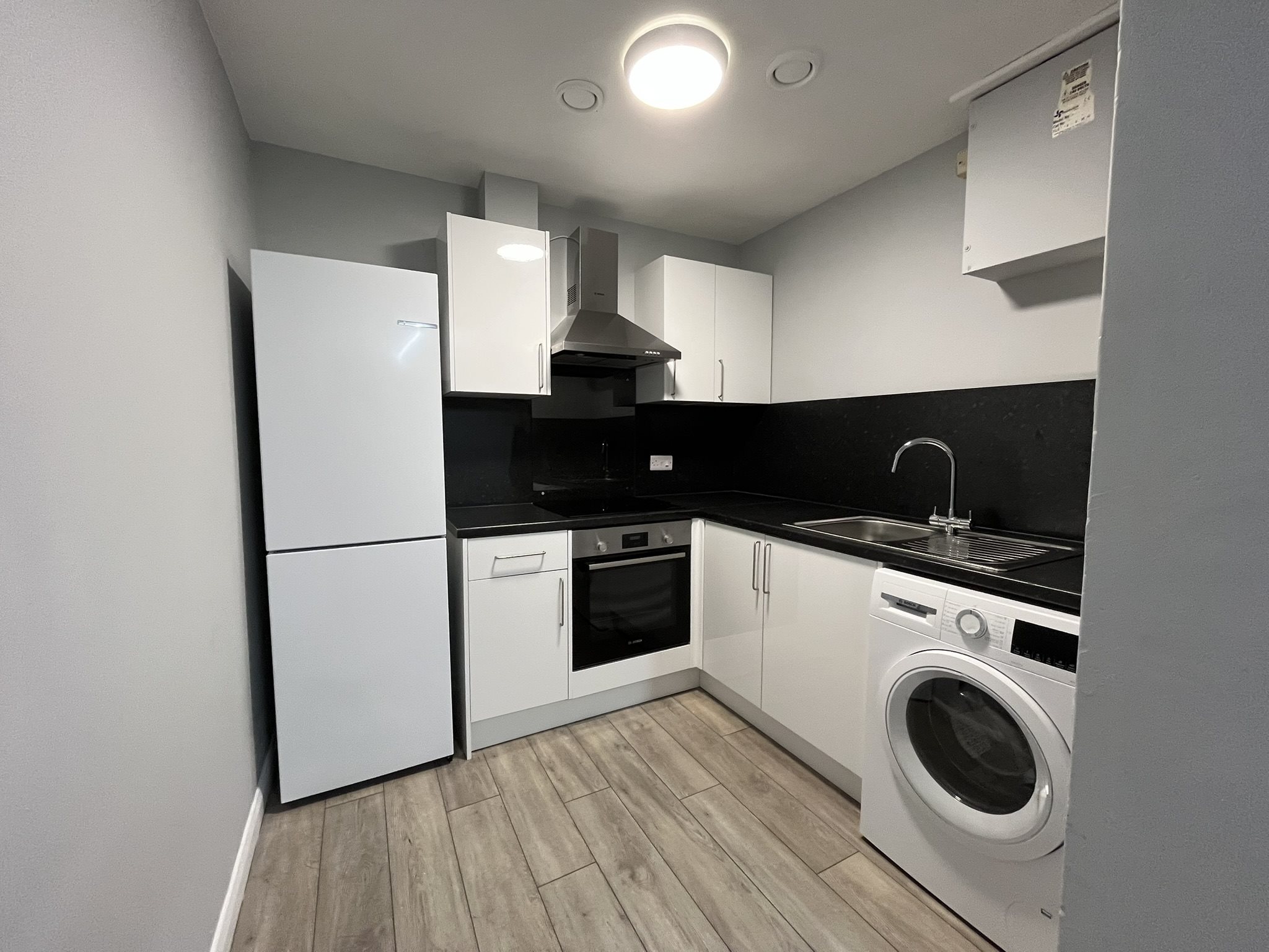 4 bed house to rent in St Peters Road, Bournemouth  - Property Image 3