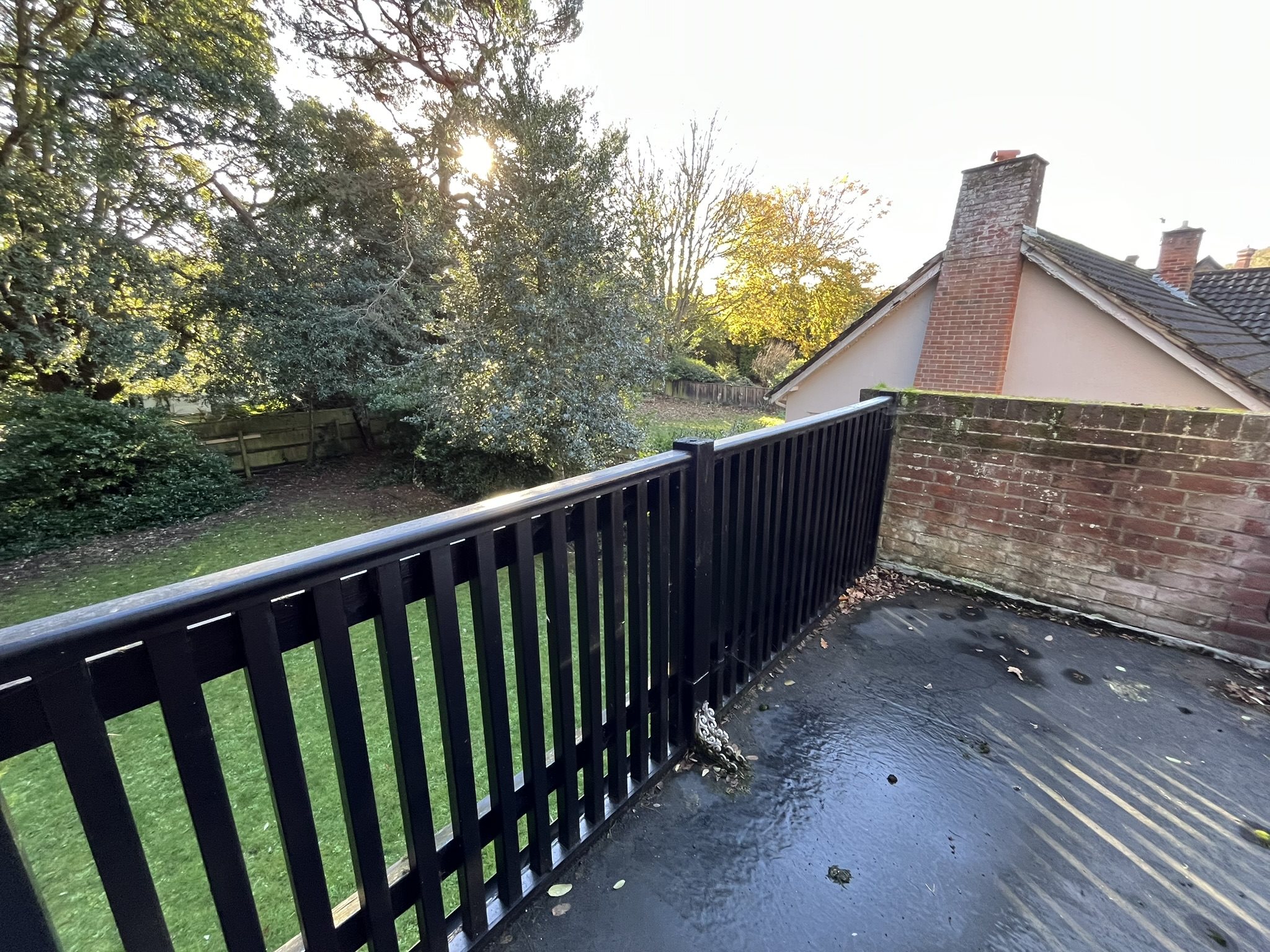 4 bed flat to rent in Gervis Road, Bournemouth 1