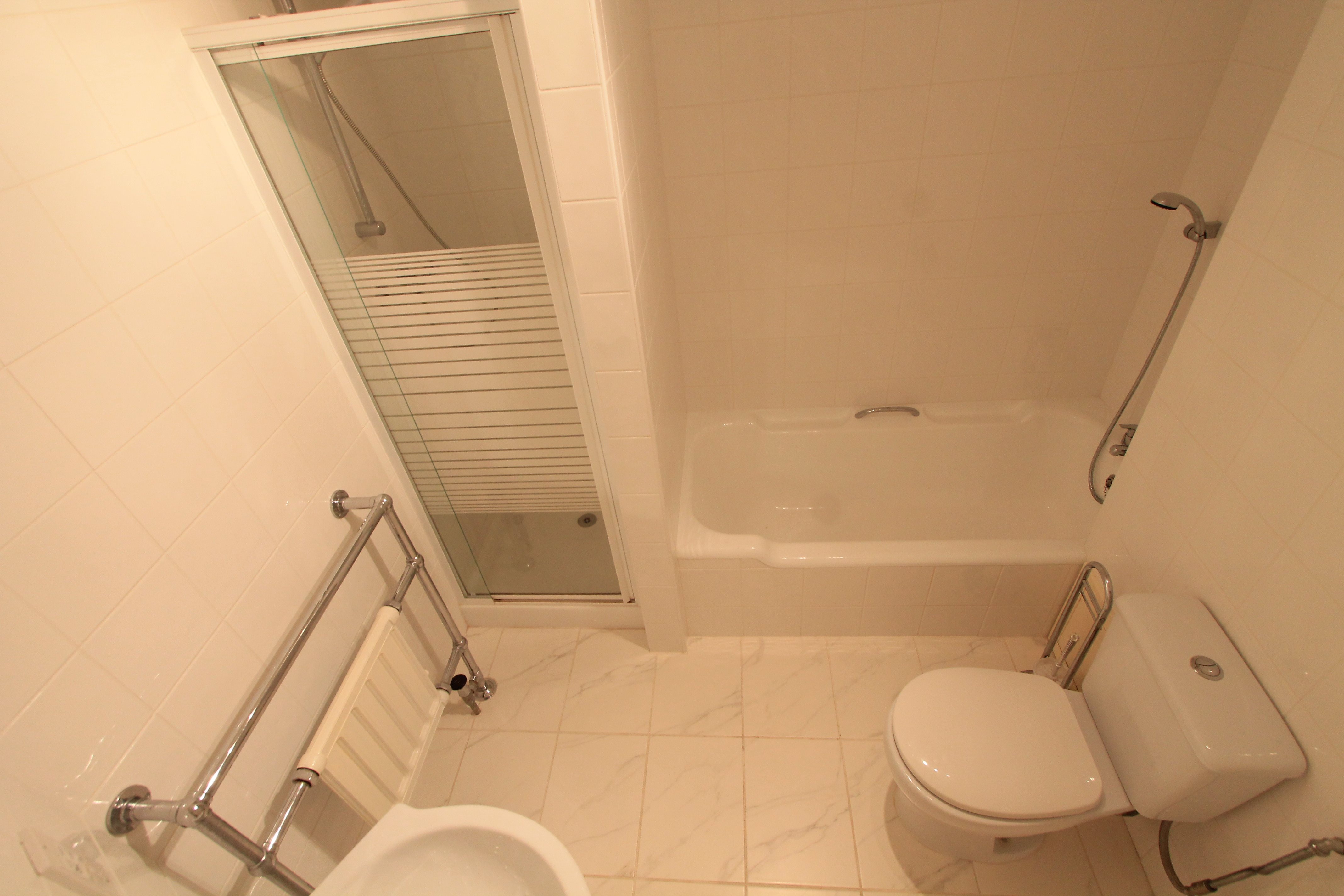 1 bed flat to rent in The Albany, Manor Road 6