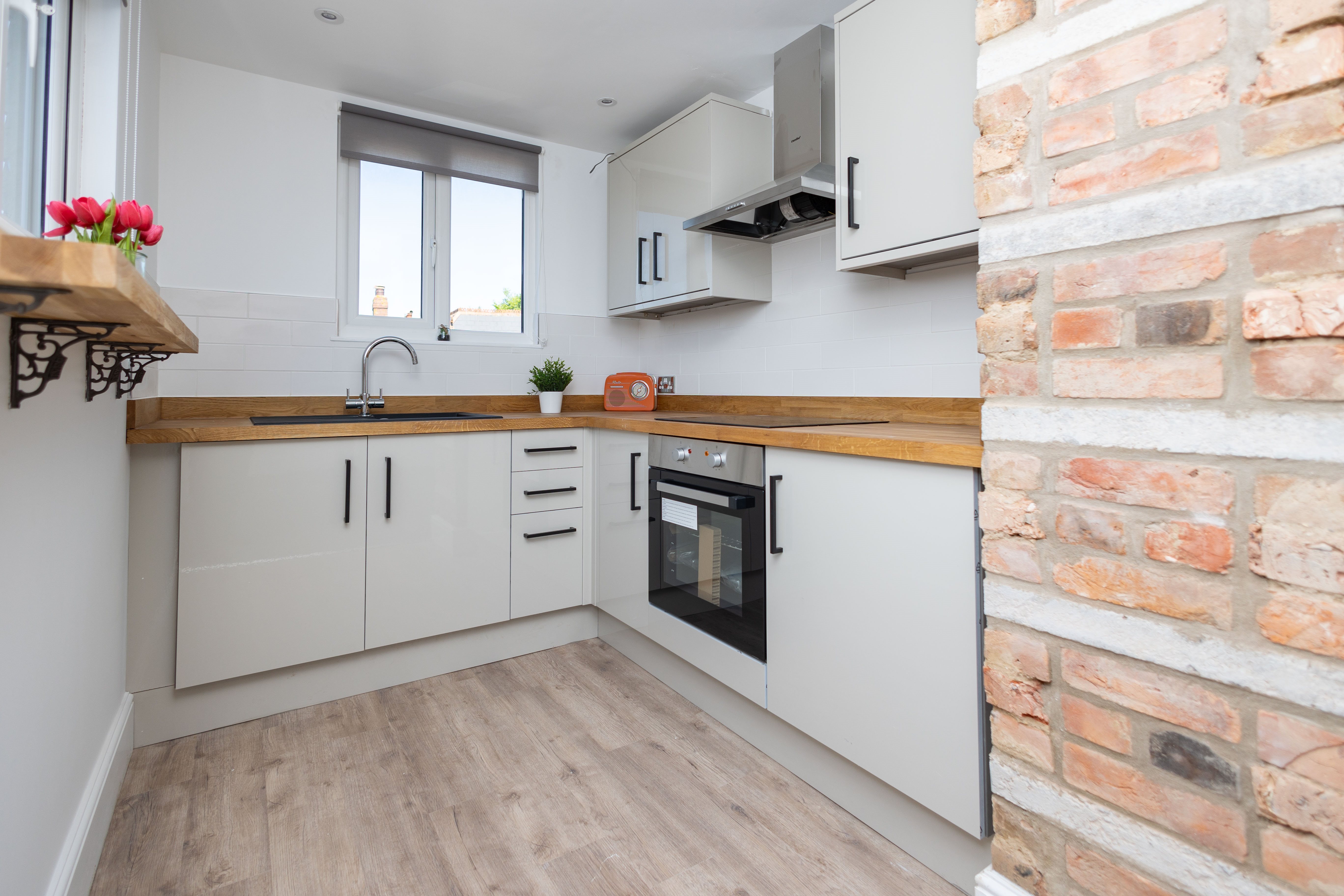 1 bed flat to rent in Aylesbury Road  - Property Image 1