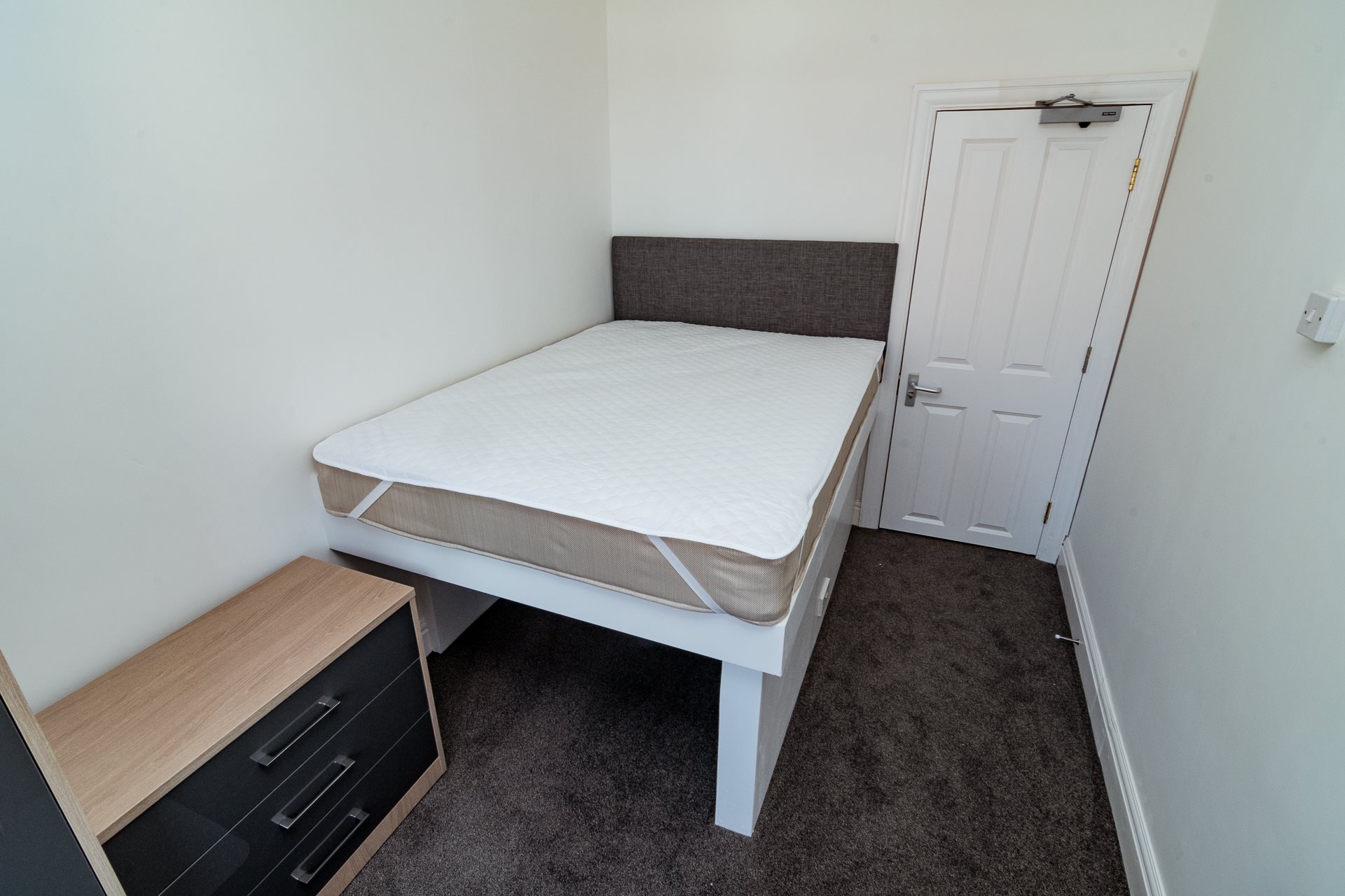 8 bed house to rent in Leamington Road, Bournemouth 17