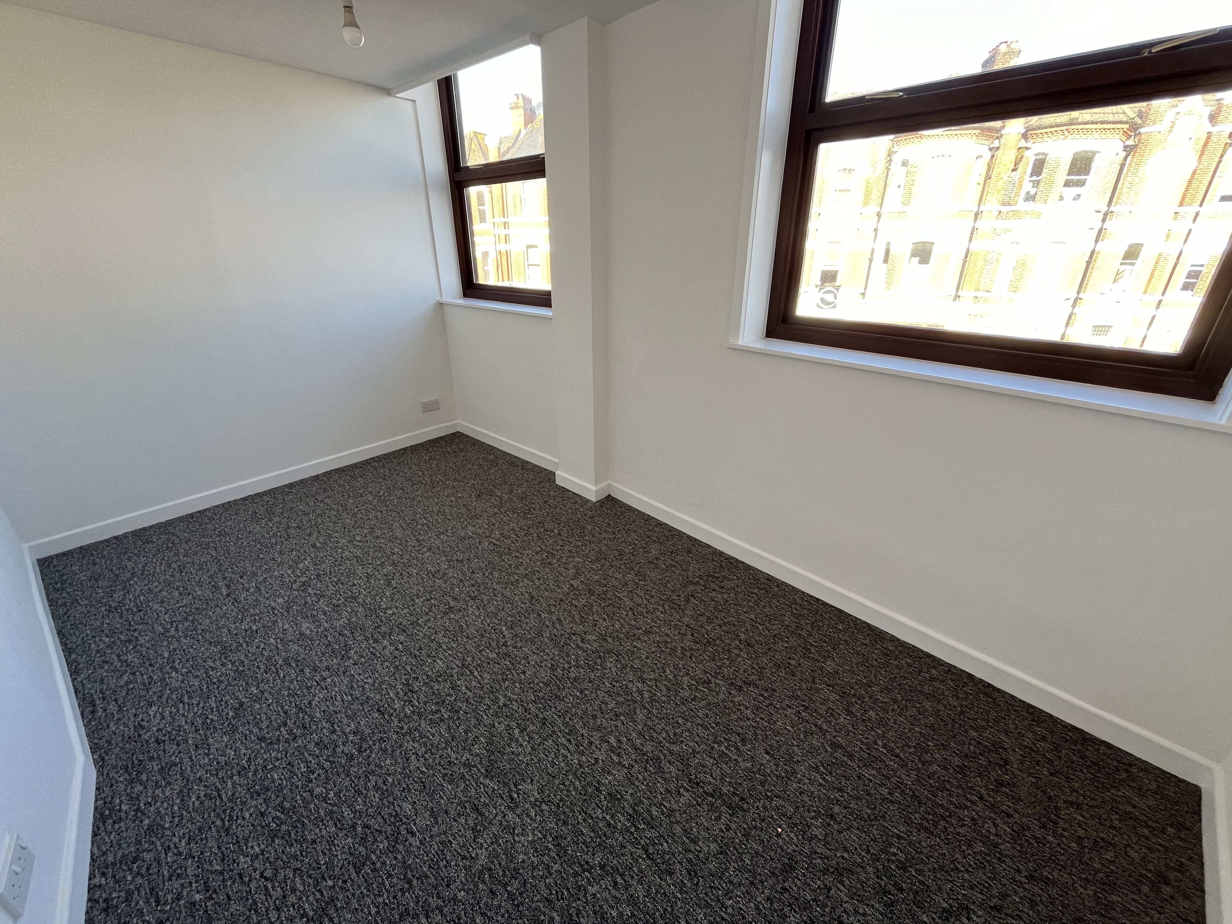 4 bed flat to rent in St Peters Road, Bournemouth  - Property Image 2
