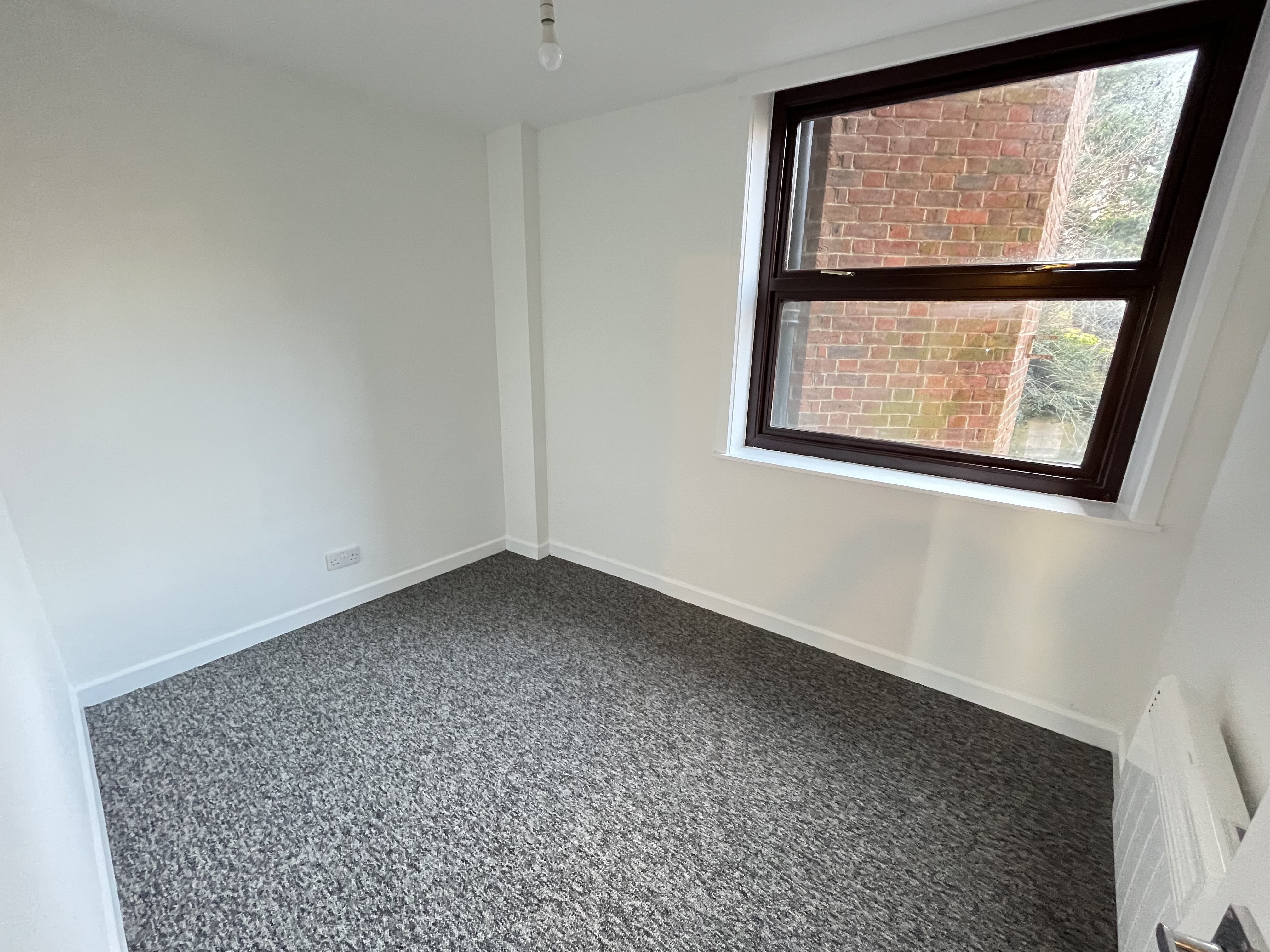 4 bed flat to rent in St Peters Road, Bournemouth  - Property Image 7