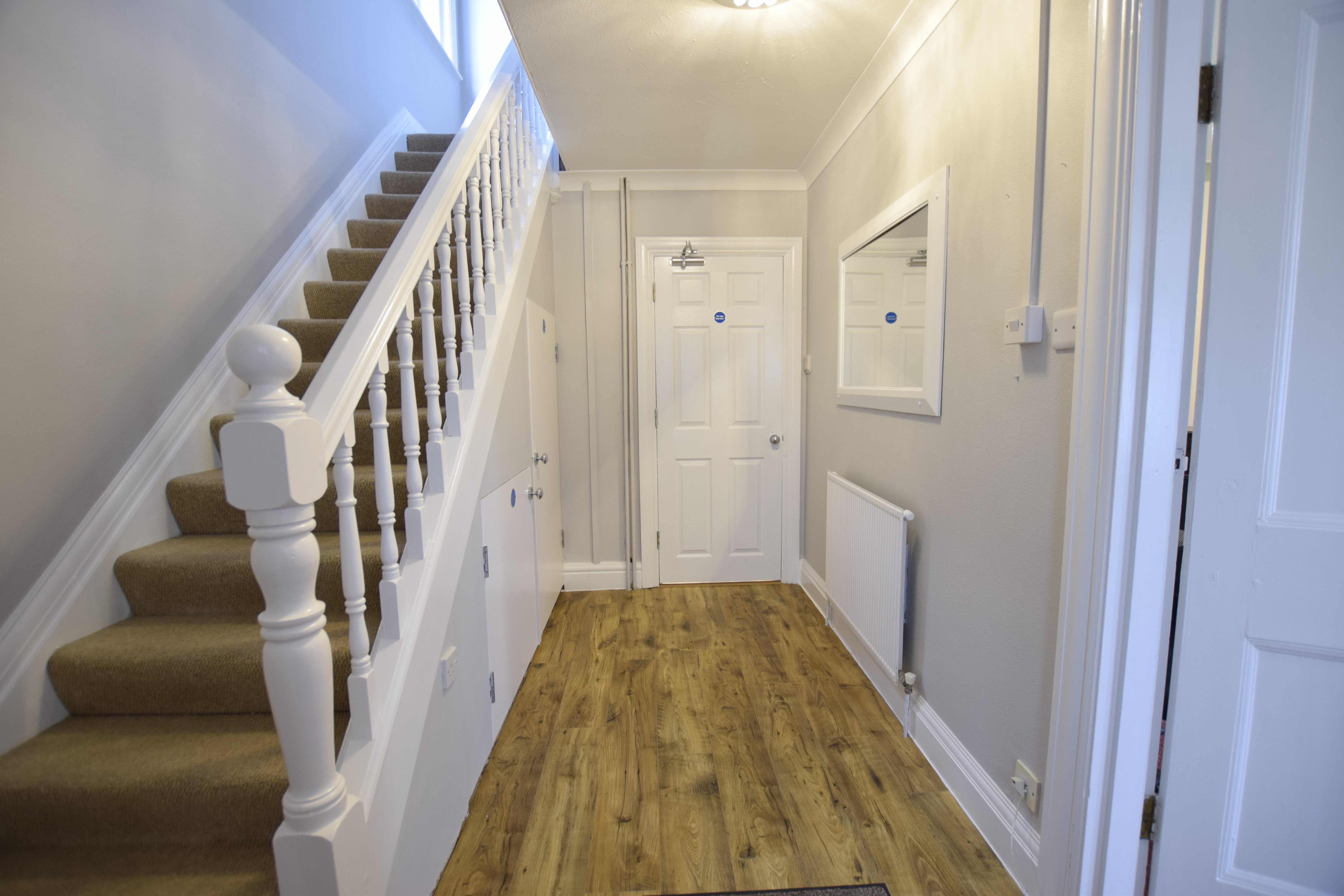 5 bed house to rent in Wallis Road, Bournemouth 2