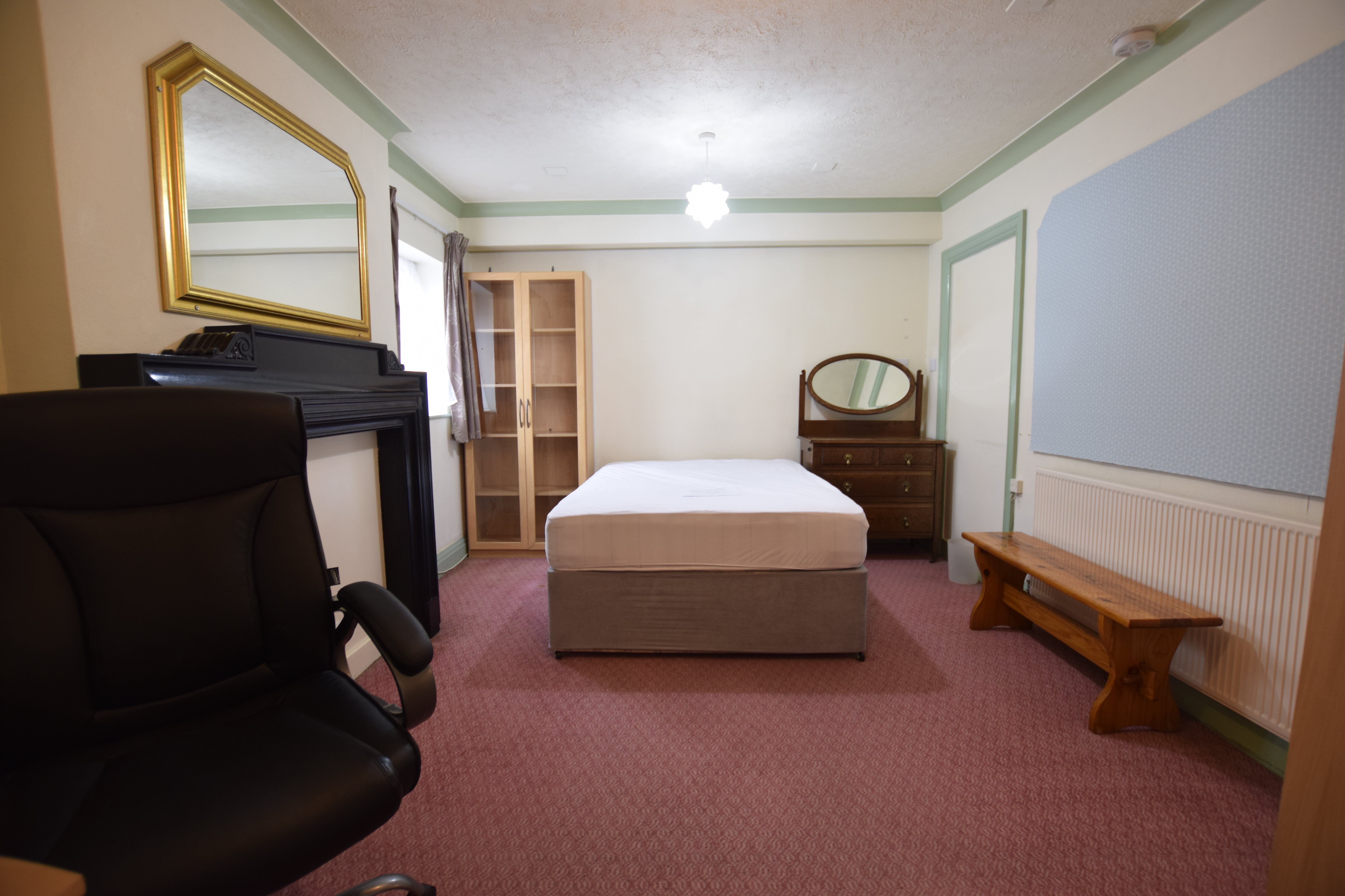 5 bed house to rent in Wallis Road, Bournemouth 9