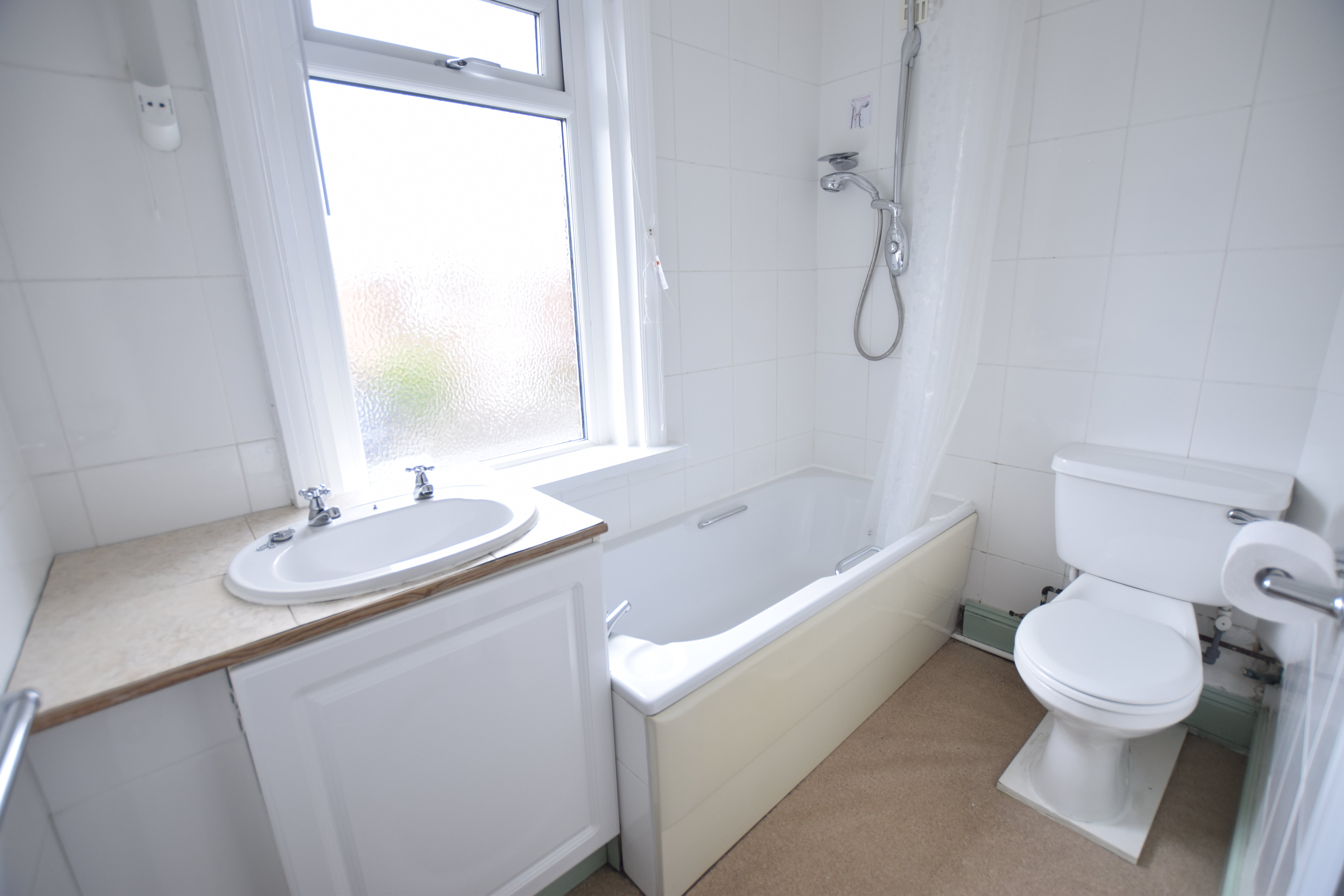 5 bed house to rent in Wallis Road, Bournemouth 11