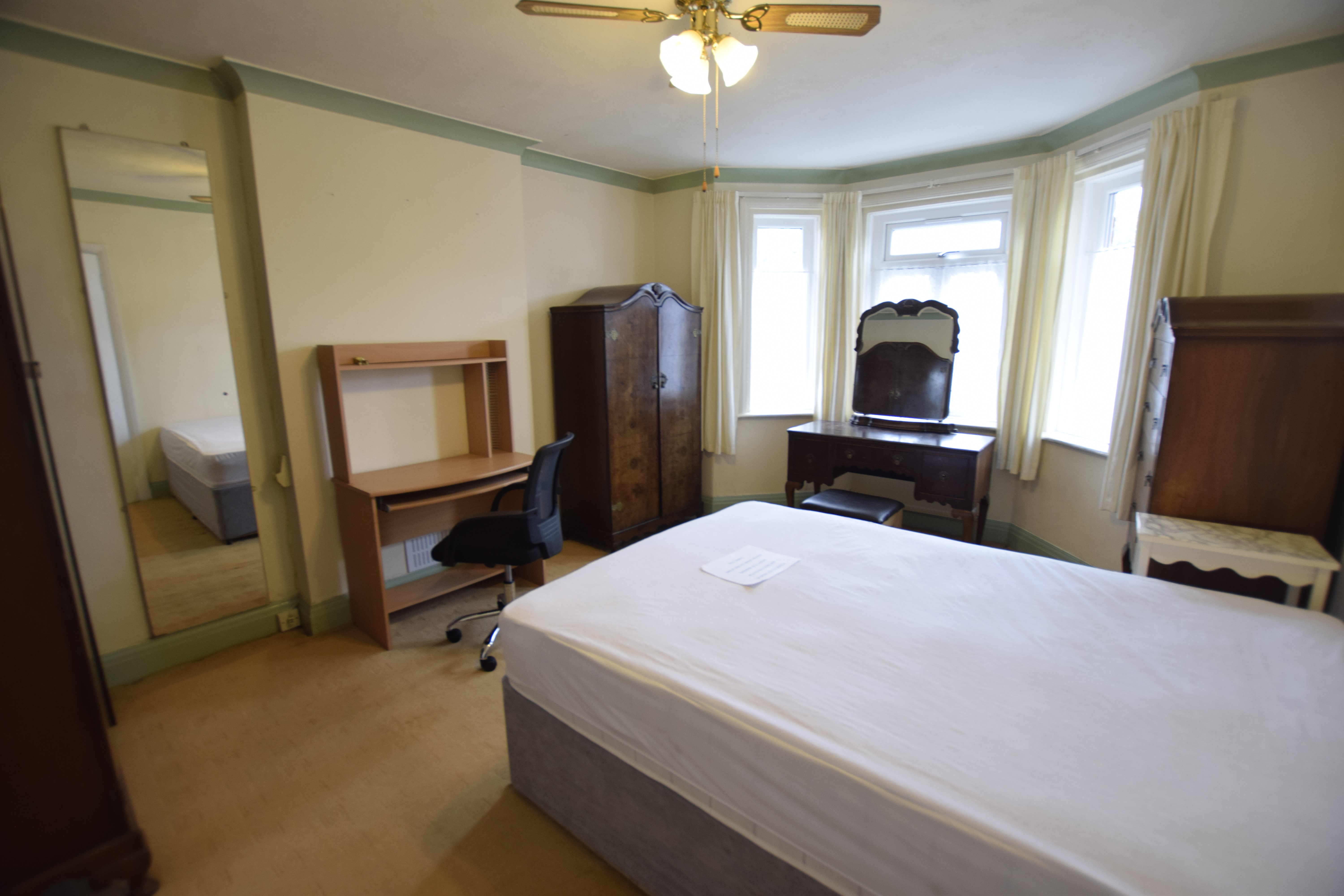 5 bed house to rent in Wallis Road, Bournemouth 12