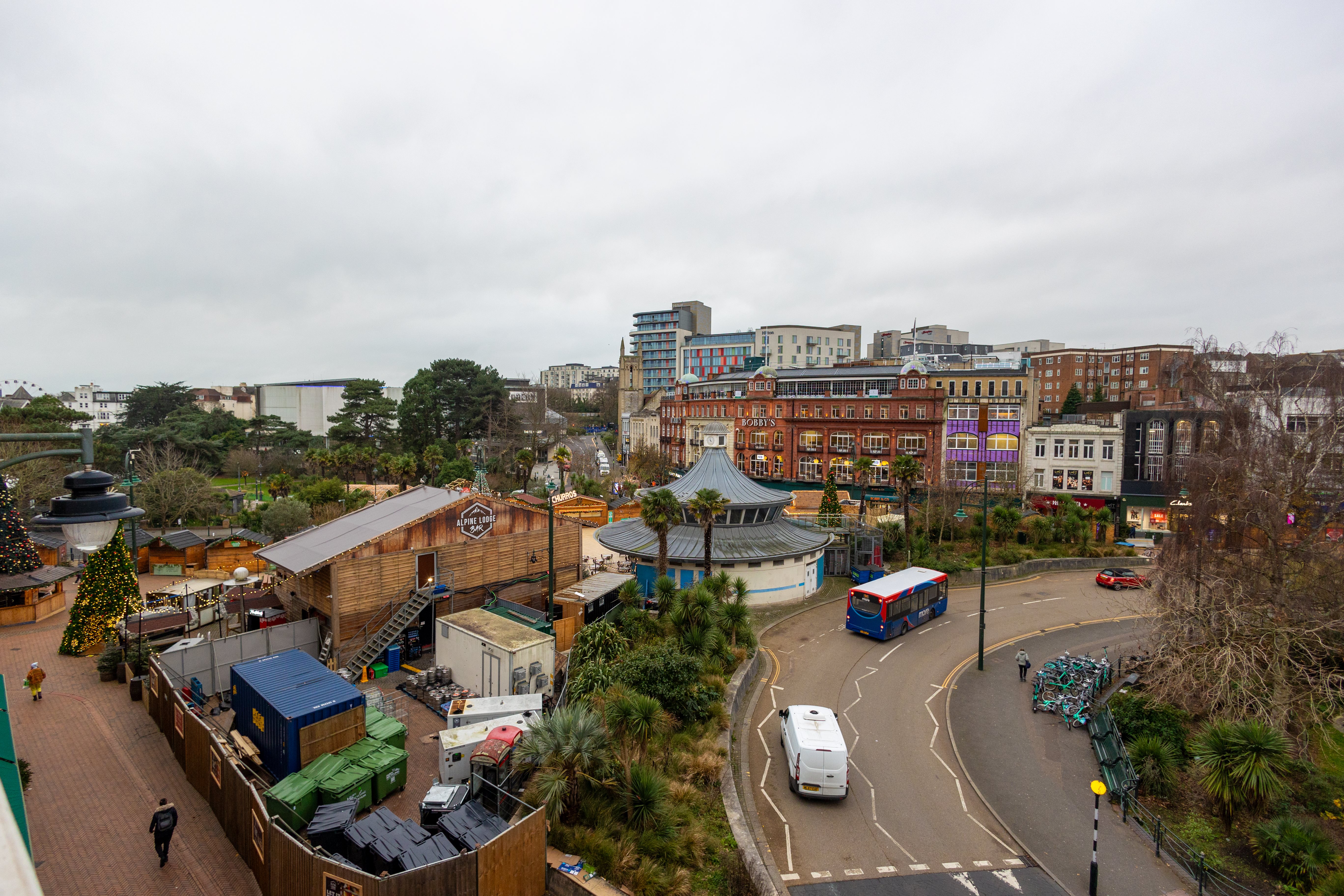 4 bed flat to rent in Richmond Hill, Bournemouth  - Property Image 13