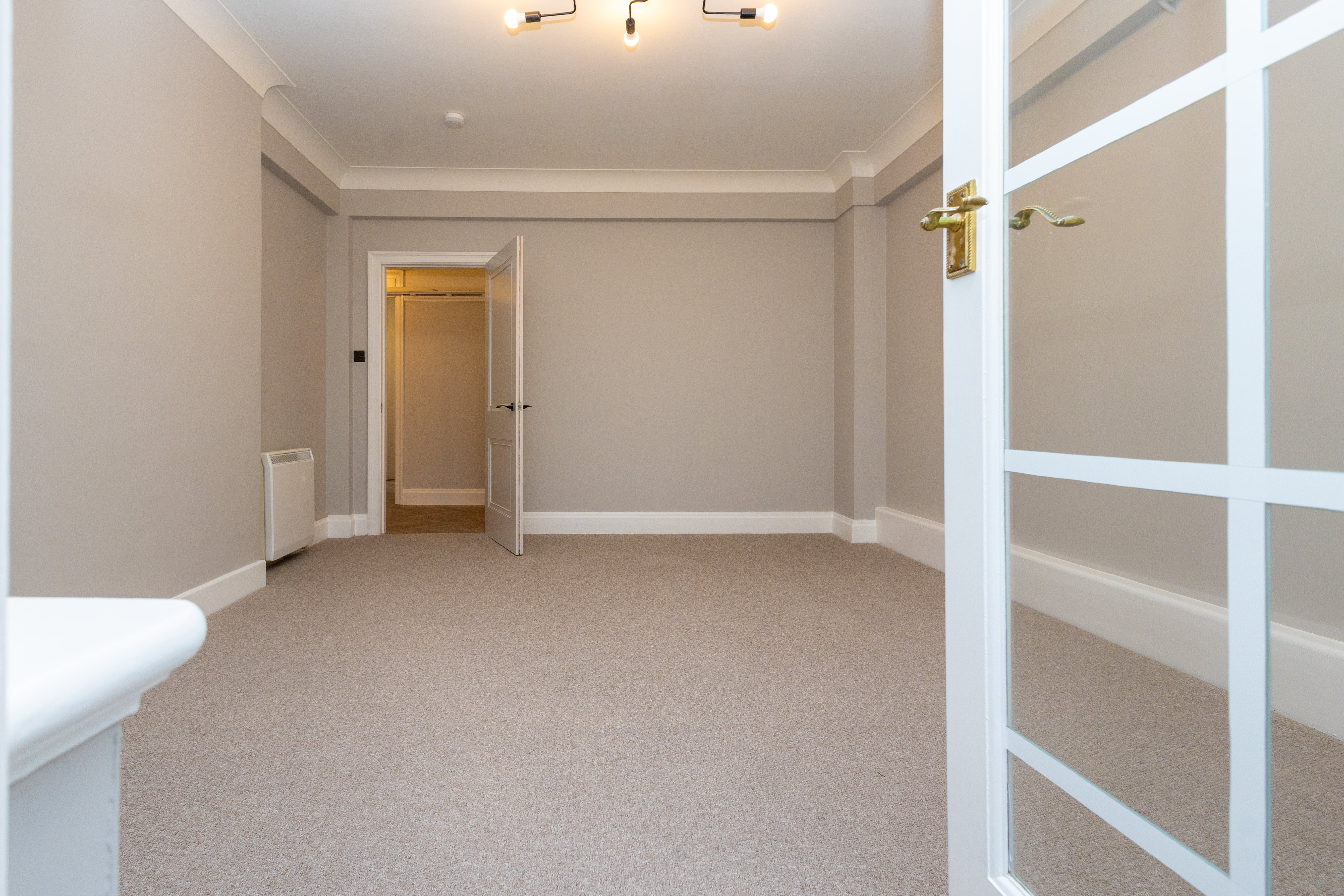 4 bed flat to rent in Richmond Hill, Bournemouth  - Property Image 14