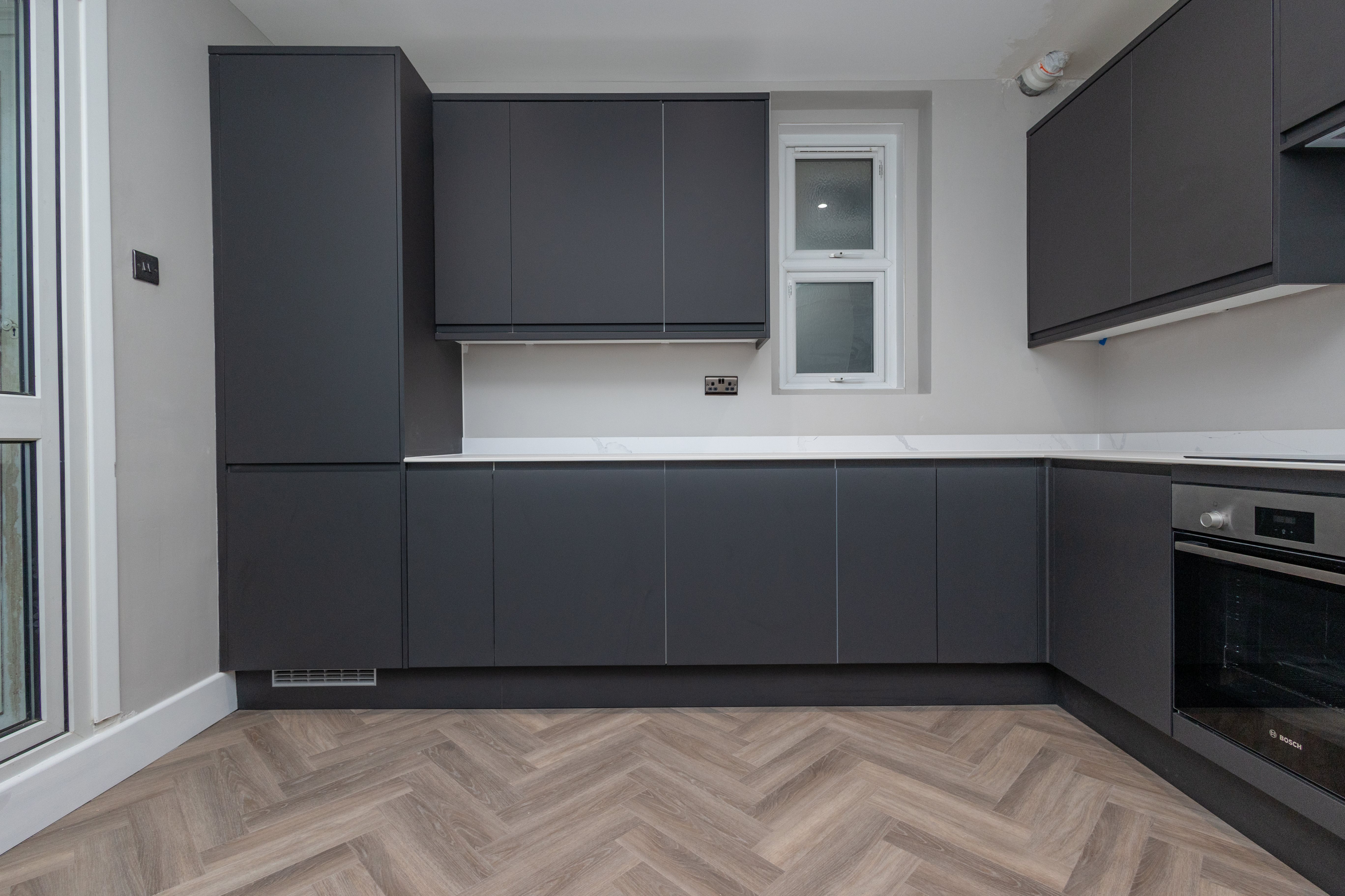 4 bed flat to rent in Richmond Hill, Bournemouth 3
