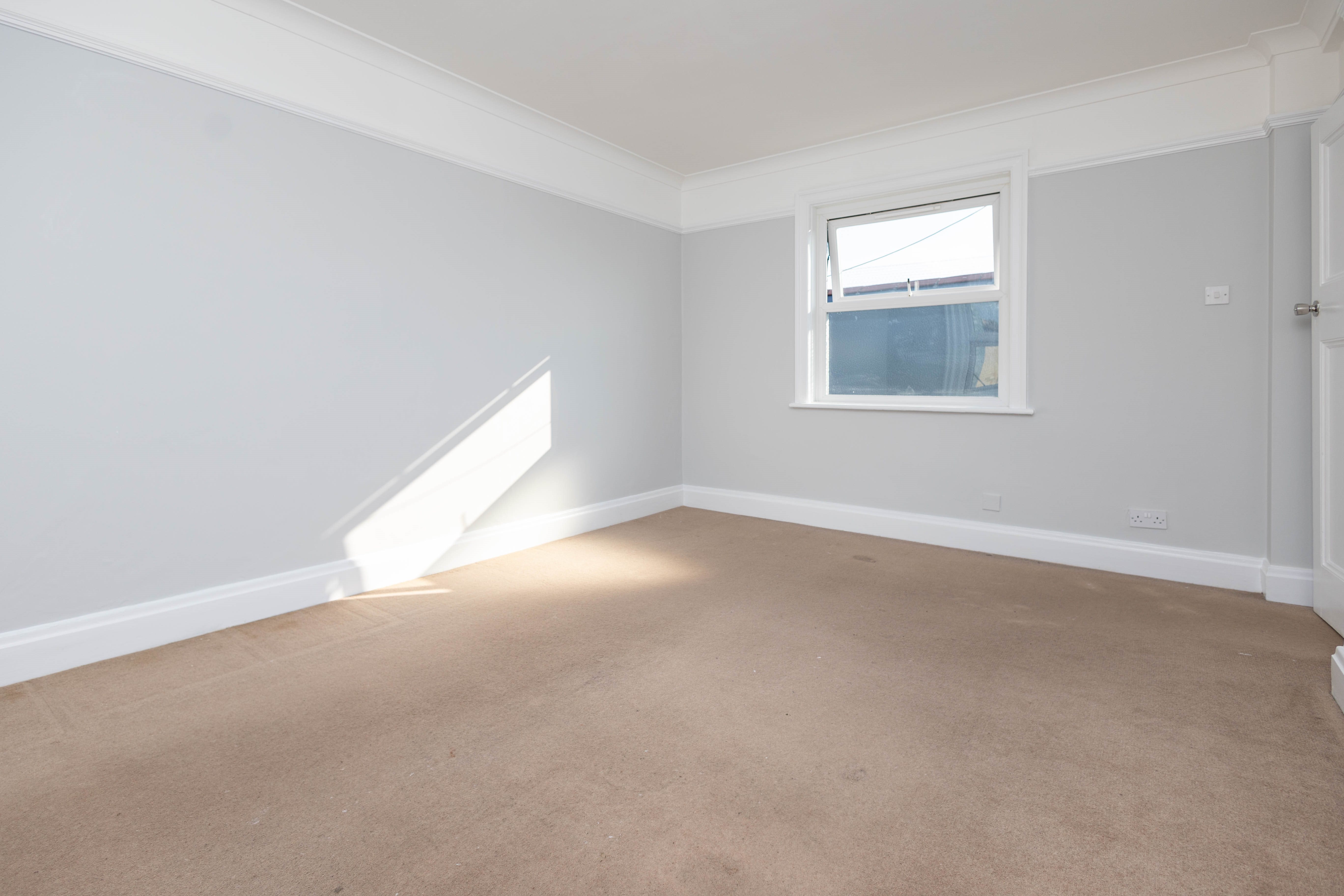 2 bed flat to rent in Richmond Hill, Bournemouth  - Property Image 2