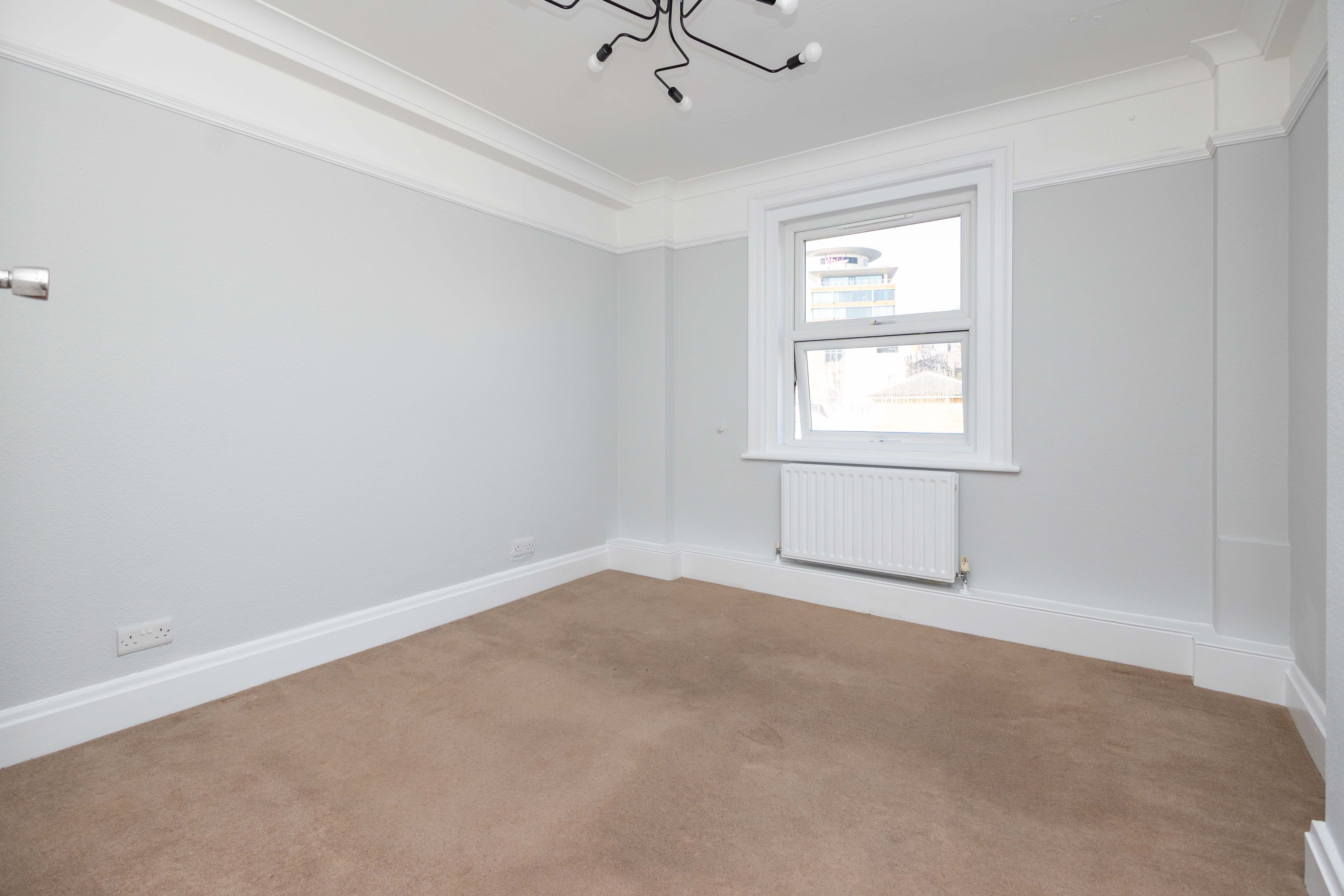 2 bed flat to rent in Richmond Hill, Bournemouth  - Property Image 4