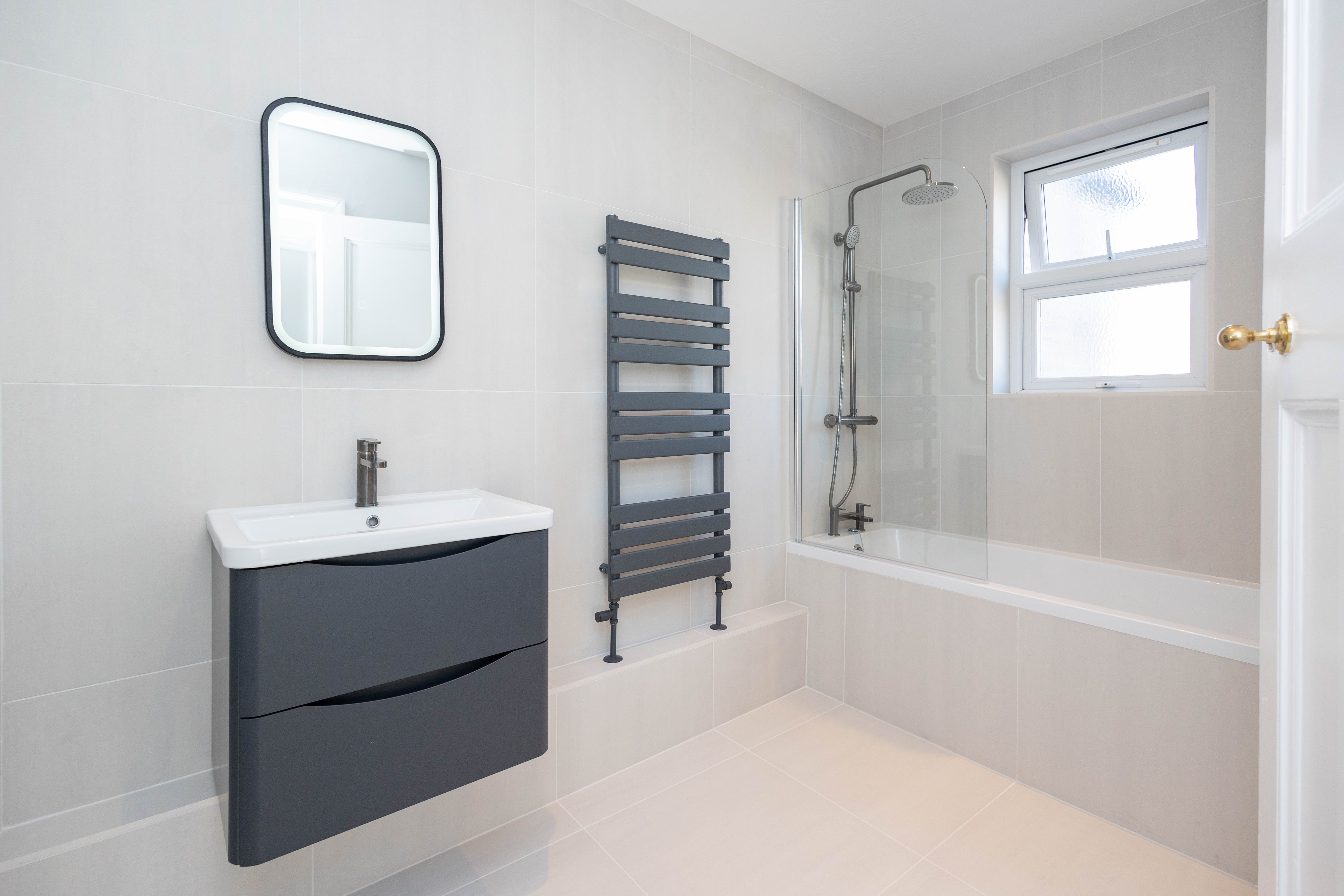 2 bed flat to rent in Richmond Hill, Bournemouth  - Property Image 1