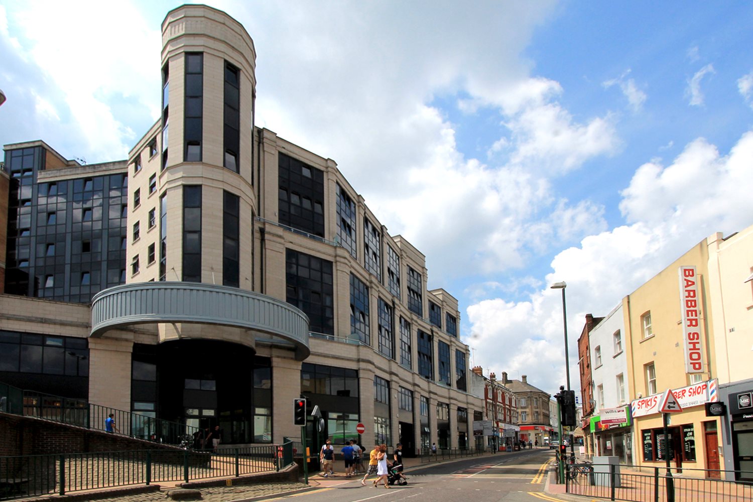 2 bed flat to rent in Commercial Road, Bournemouth, BH2