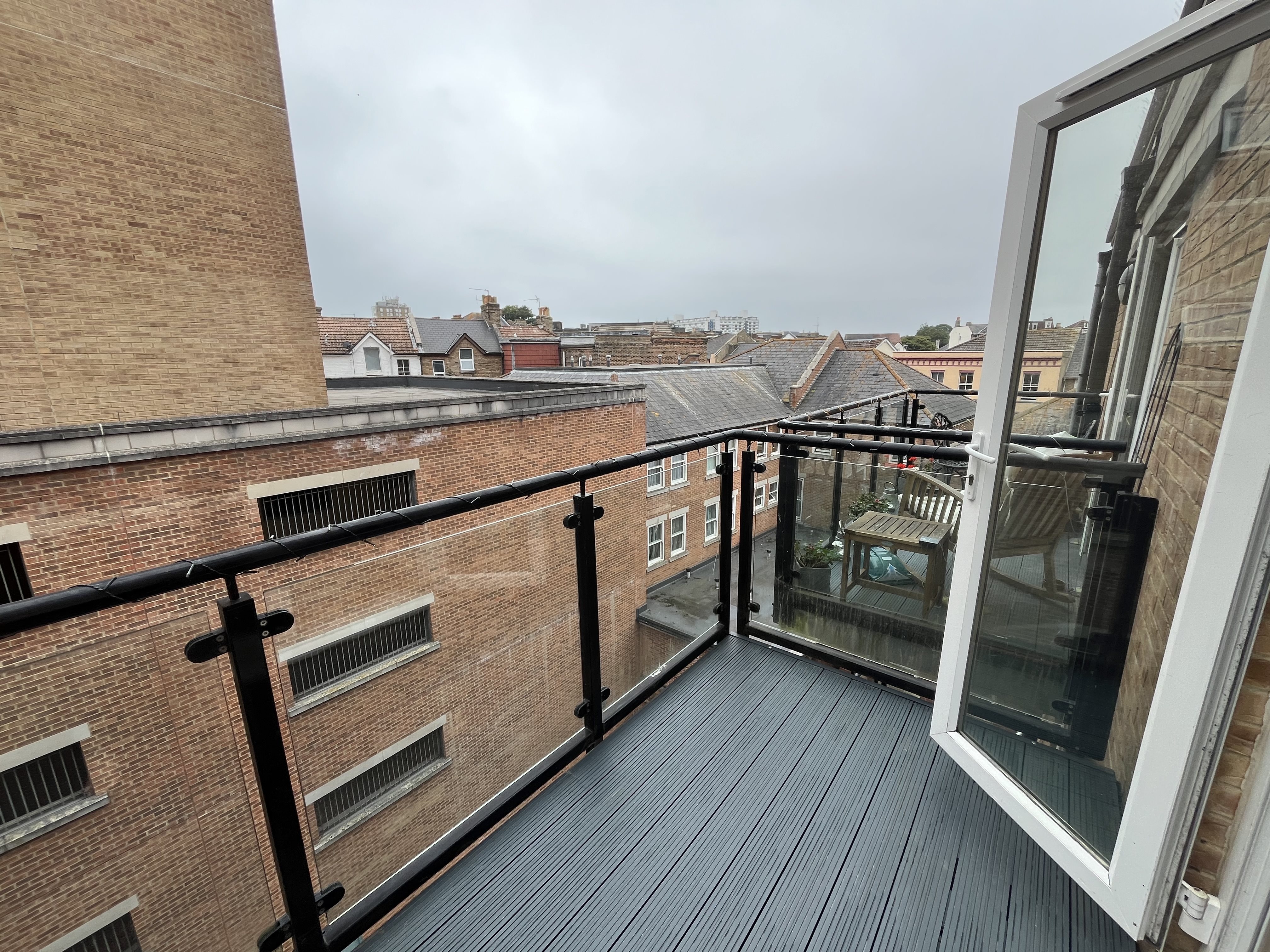 2 bed flat to rent in Commercial Road, Bournemouth  - Property Image 8