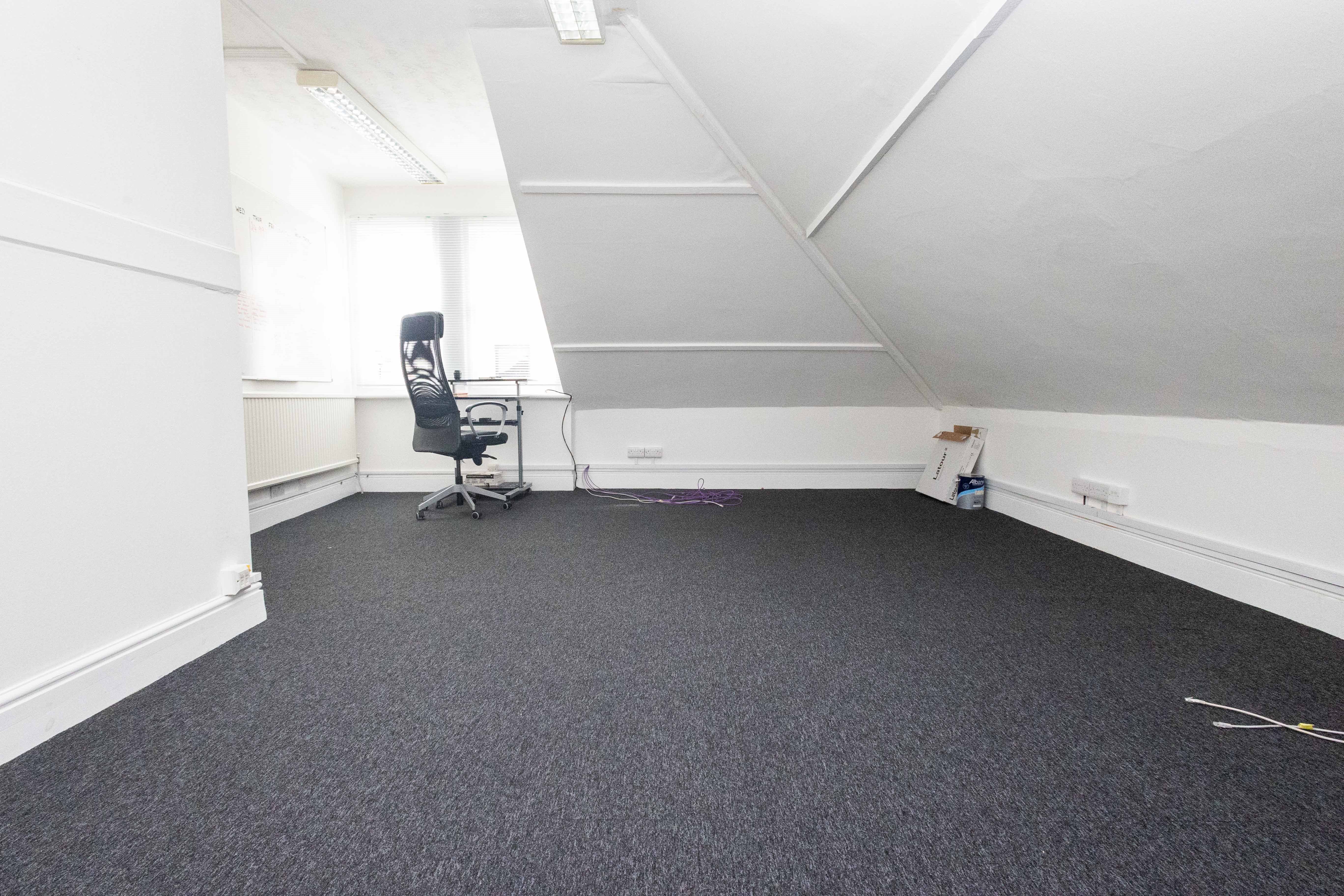 Commercial property to rent in Yelverton Road, Bournemouth  - Property Image 2