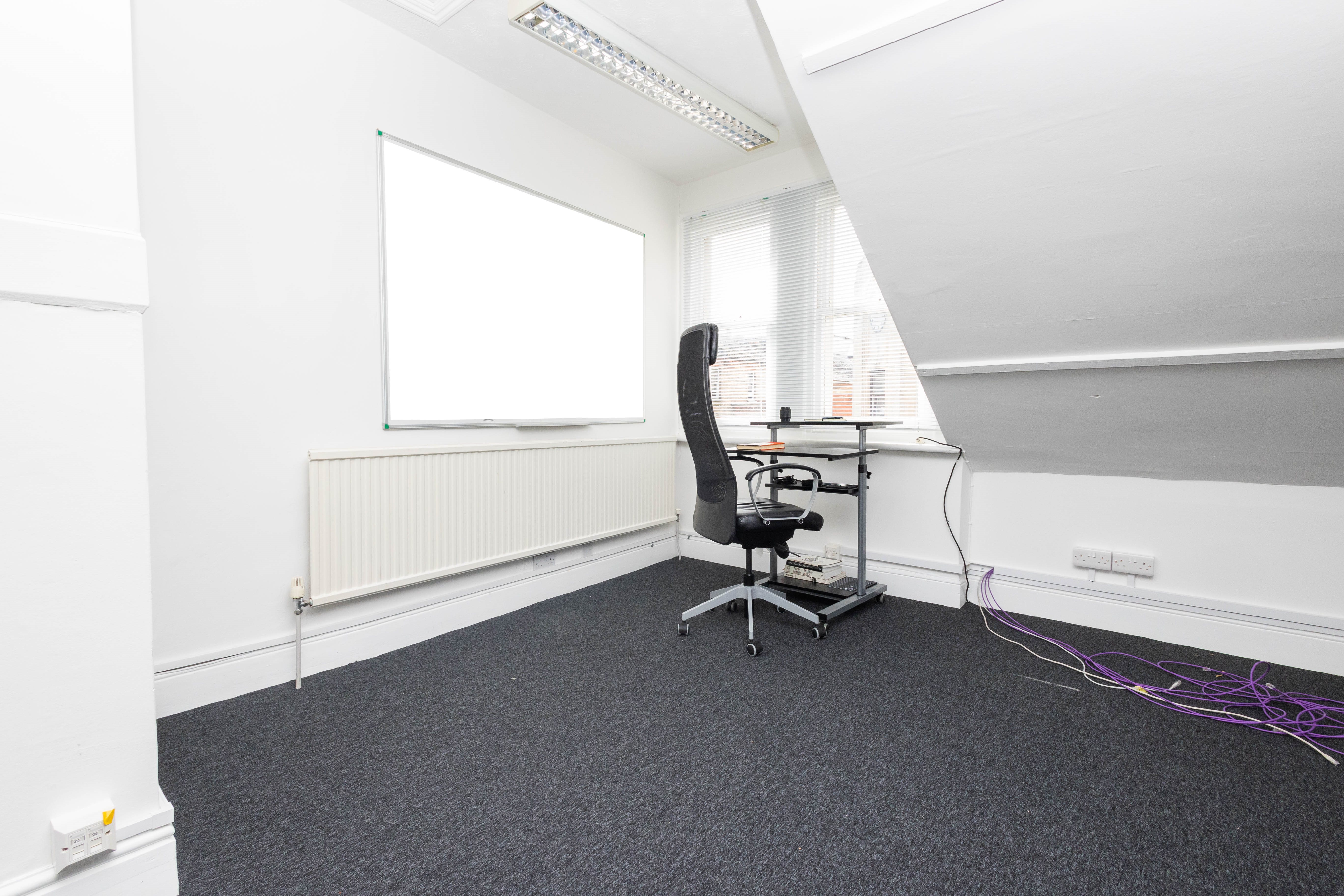 Commercial property to rent in Yelverton Road, Bournemouth  - Property Image 4