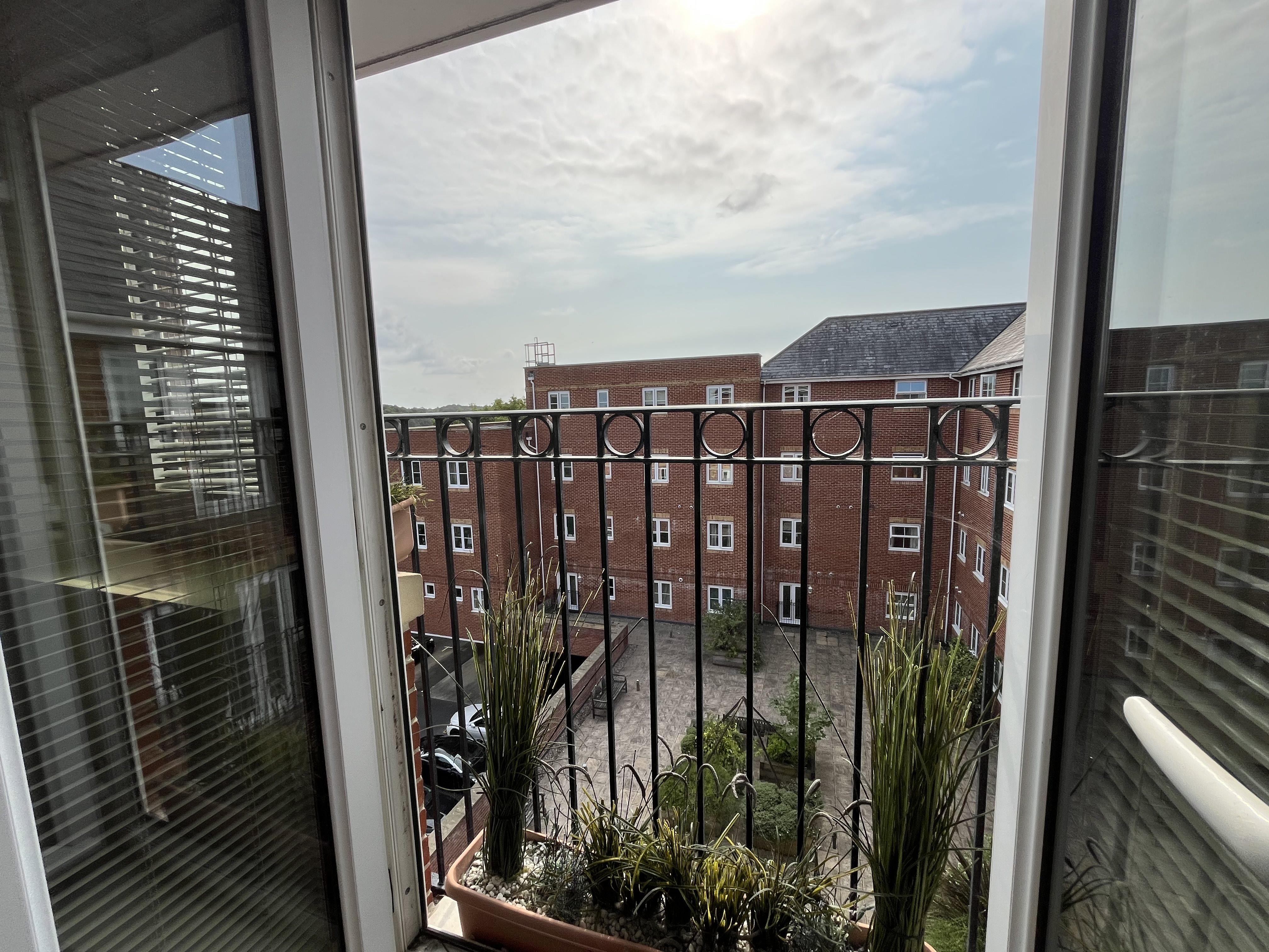 2 bed flat to rent in Norwich Avenue West, Bournemouth  - Property Image 5