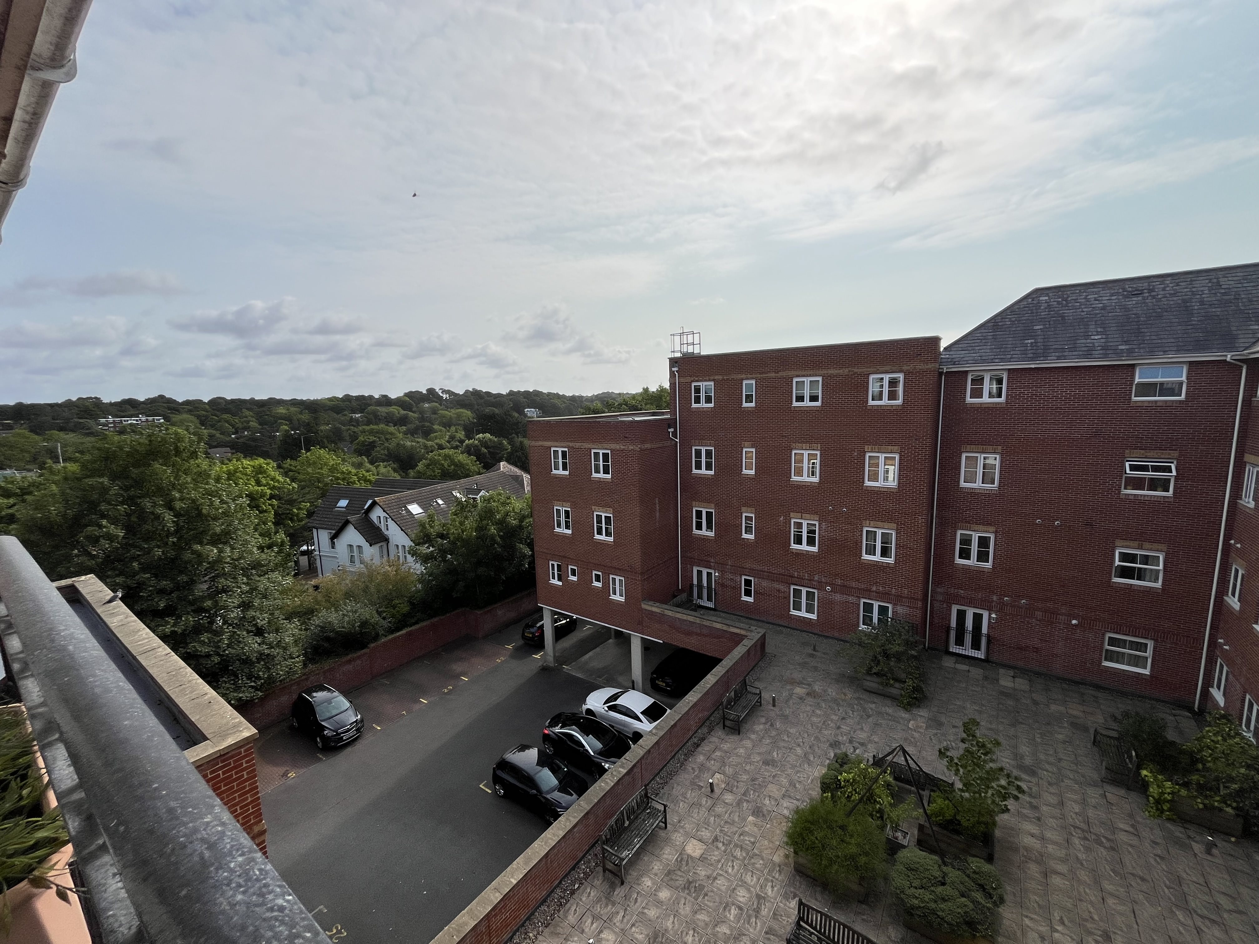2 bed flat to rent in Norwich Avenue West, Bournemouth  - Property Image 6