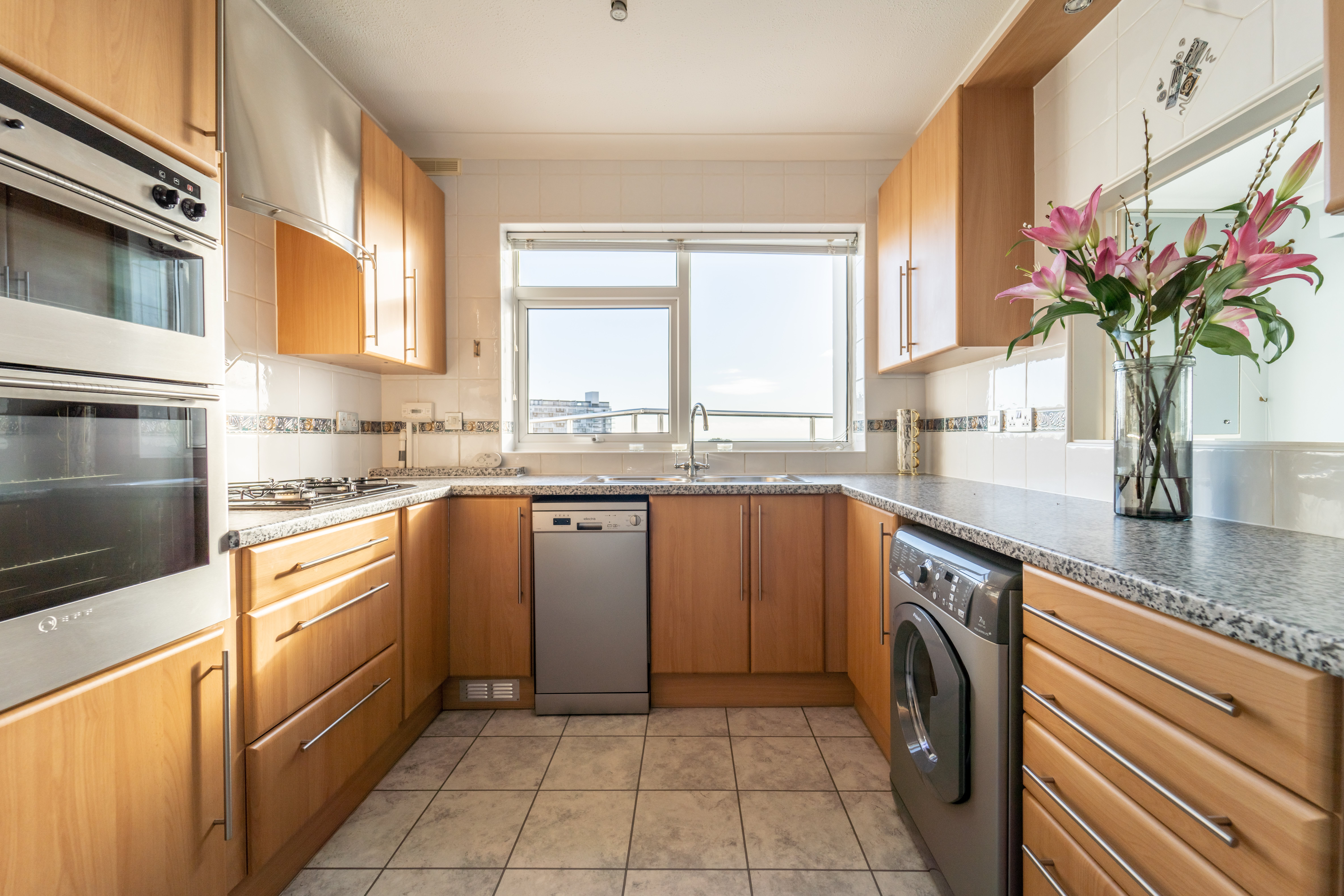 2 bed penthouse to rent in West Cliff Road, Bournemouth  - Property Image 5