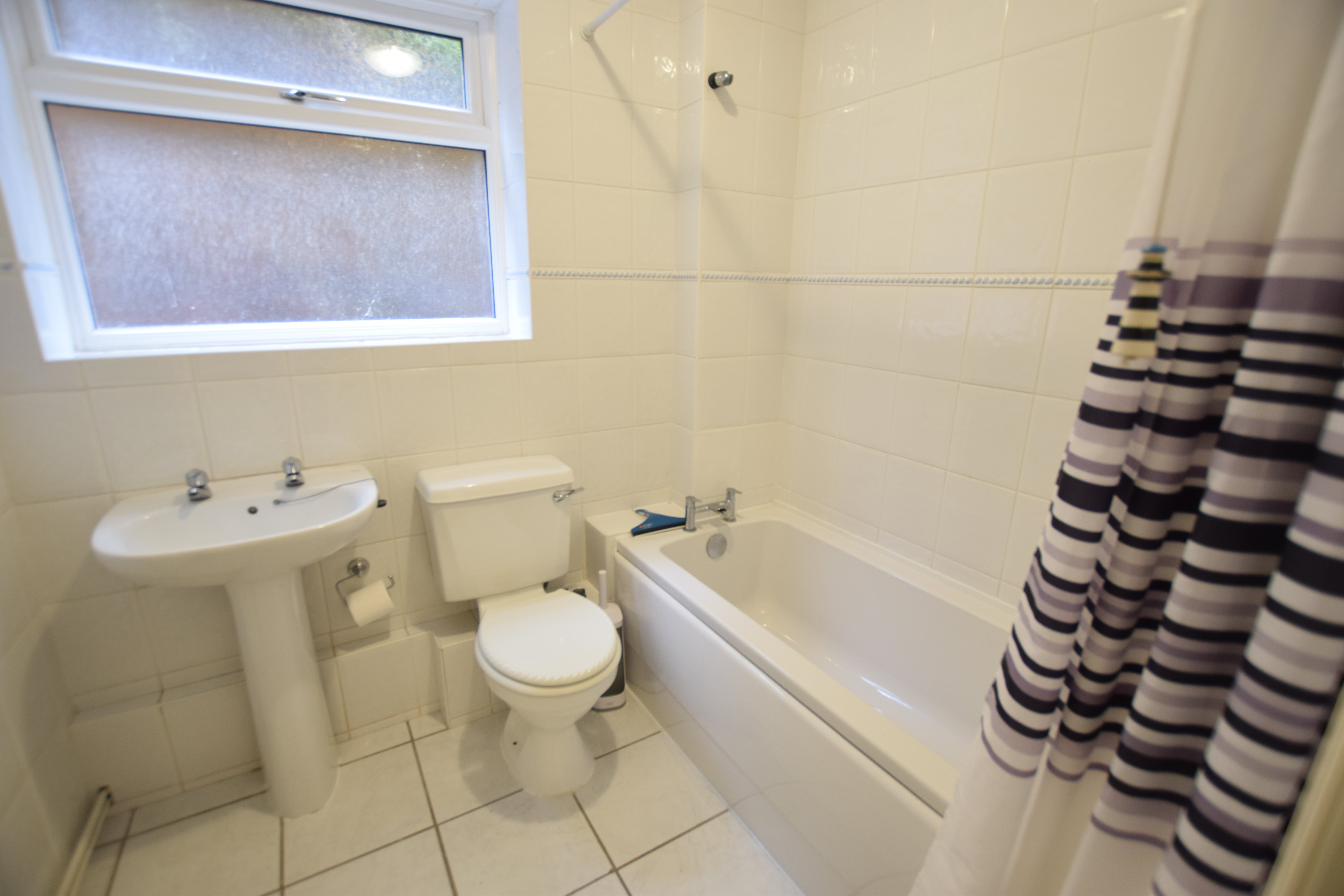 2 bed flat to rent in The Marina, Bournemouth  - Property Image 15