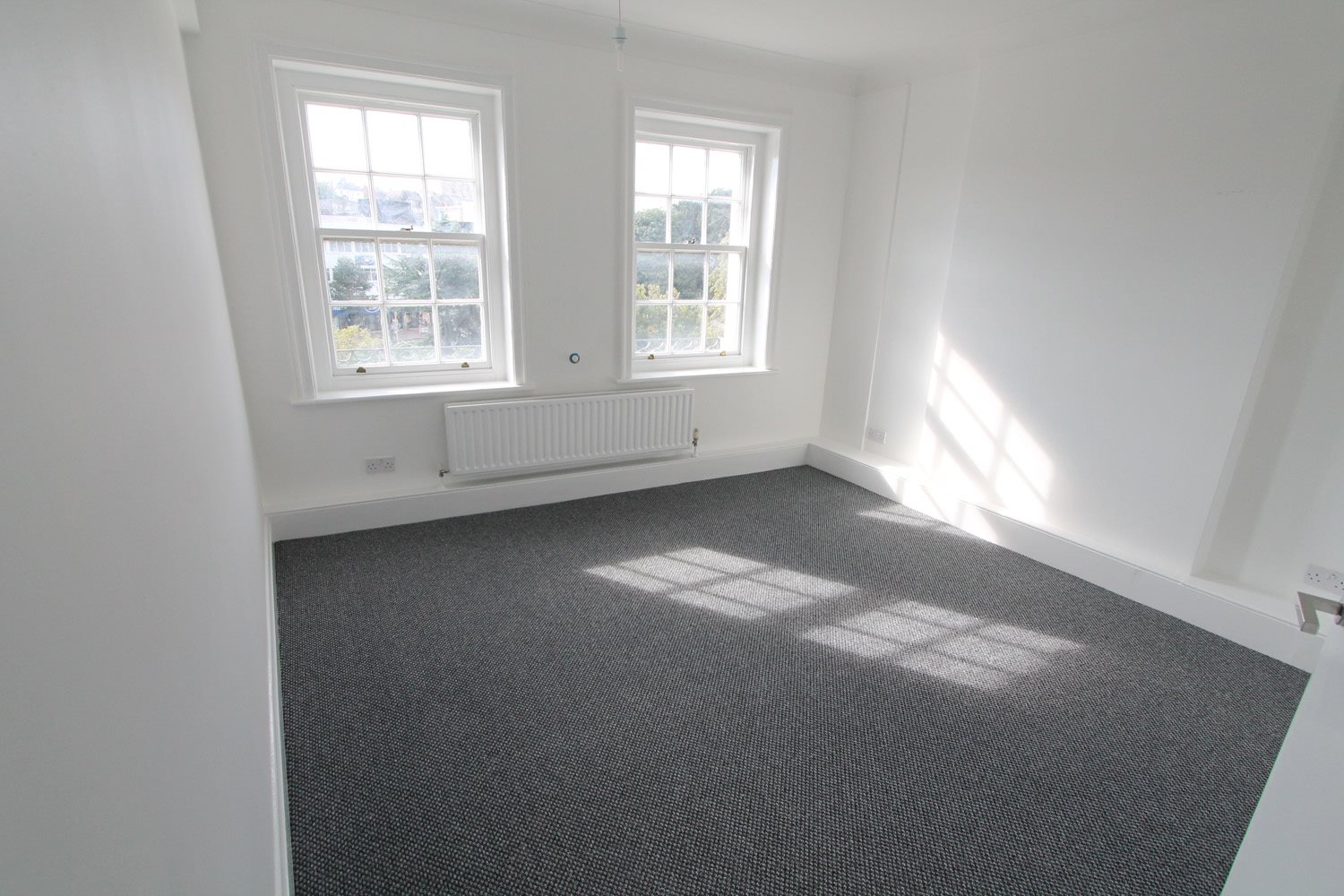 2 bed flat to rent in Richmond Hill, Bournemouth  - Property Image 2