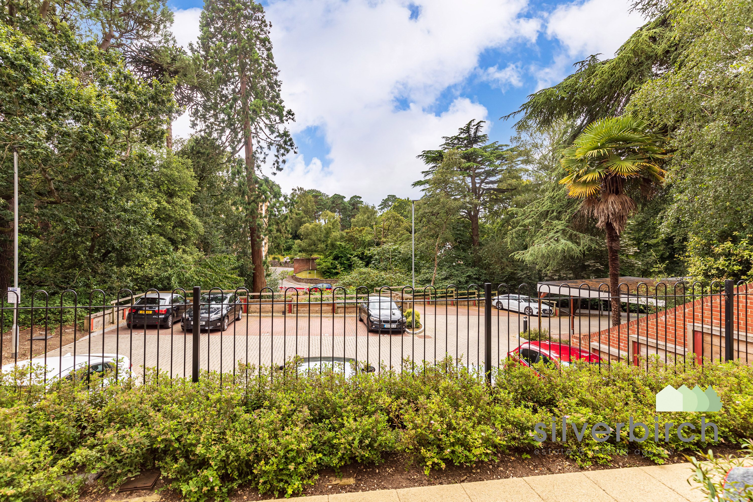 2 bed ground floor flat to rent in Bournemouth Road  - Property Image 13