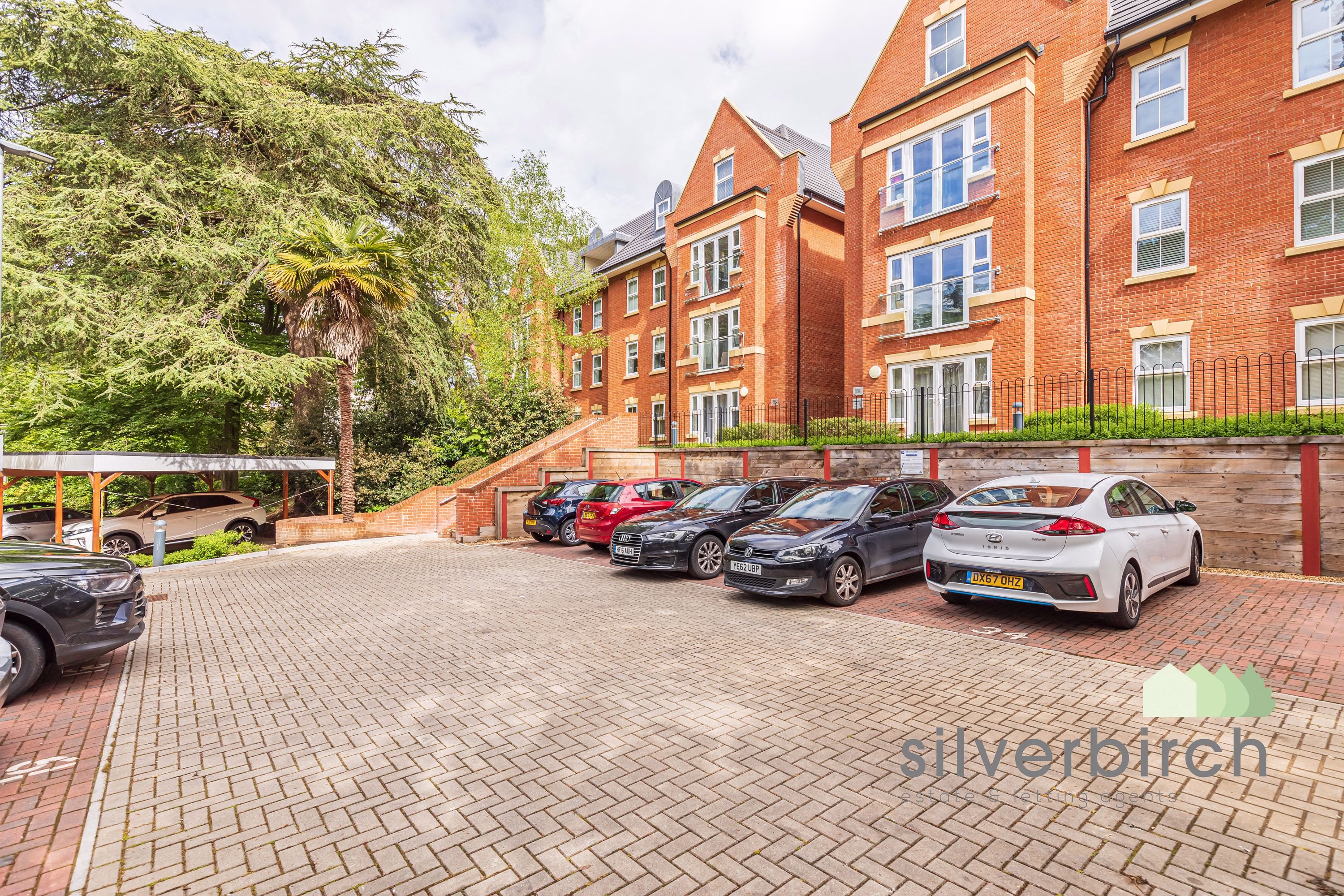 2 bed ground floor flat to rent in Bournemouth Road  - Property Image 11