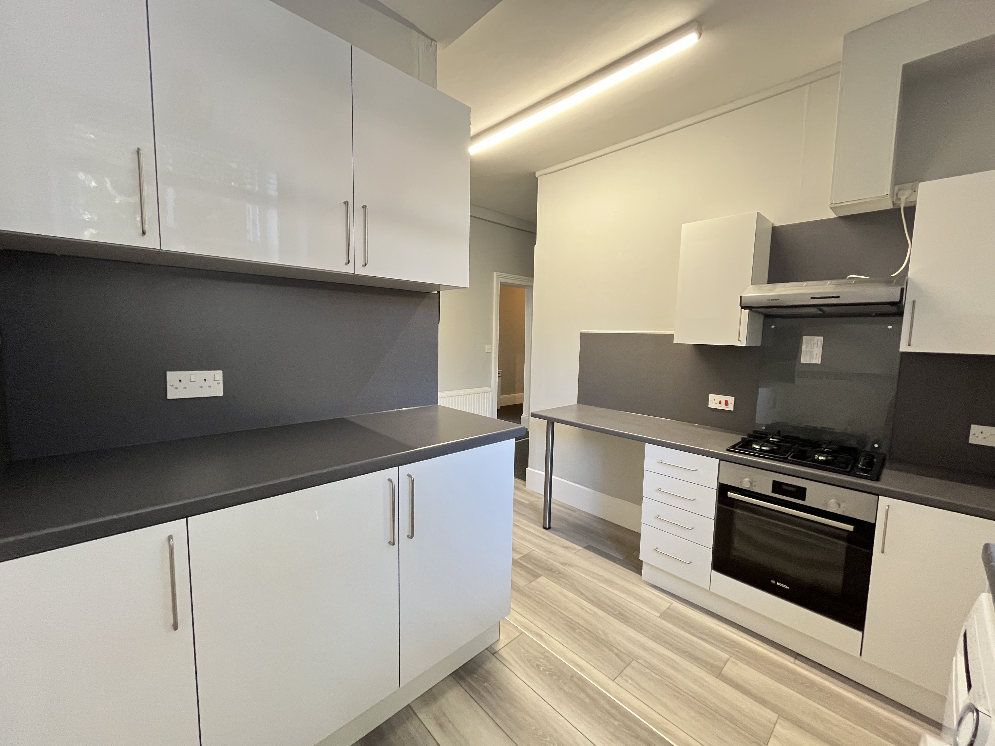 1 bed ground floor flat to rent in Grove Road  - Property Image 4