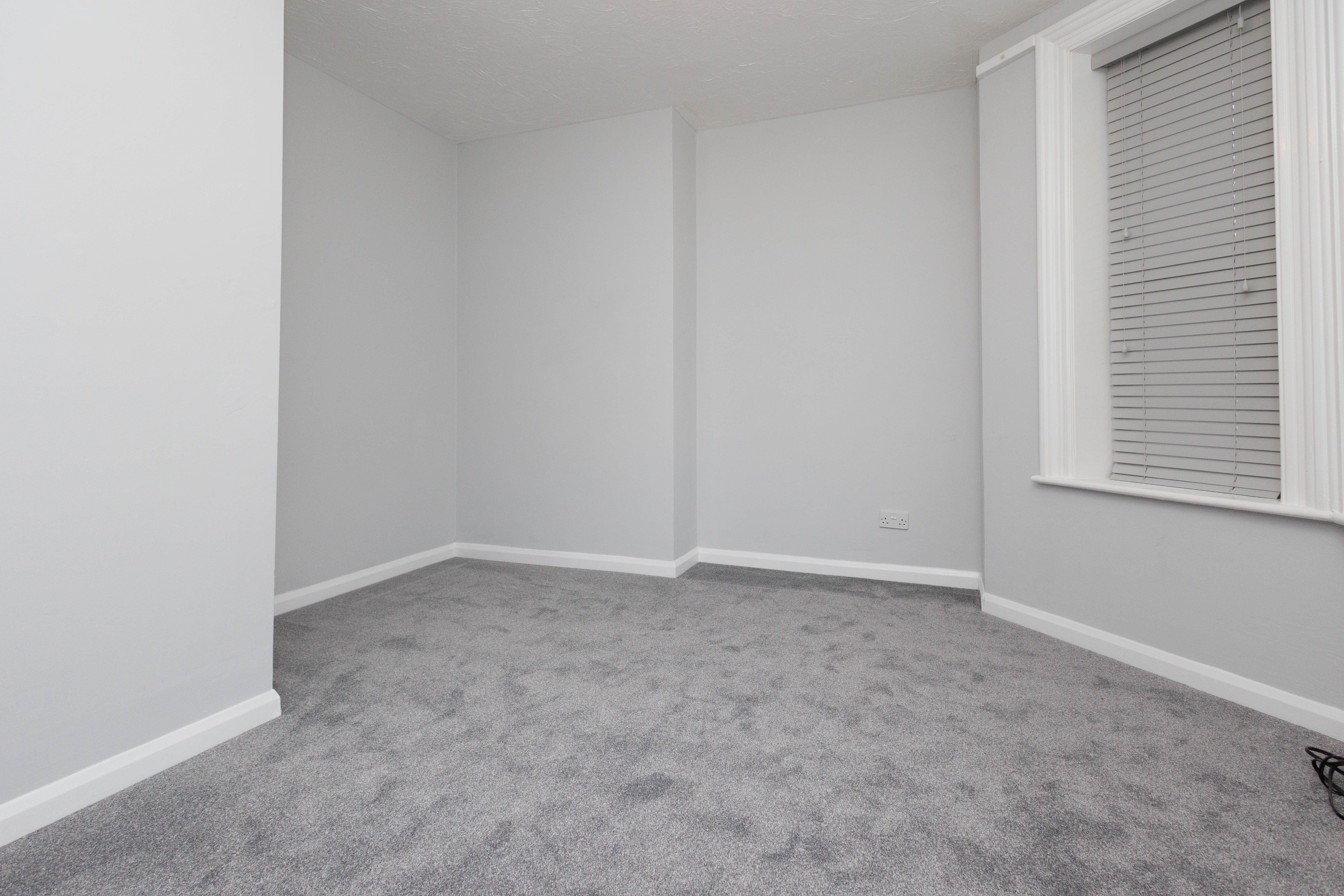 2 bed flat to rent in Fir Vale Road, Bournemouth  - Property Image 5