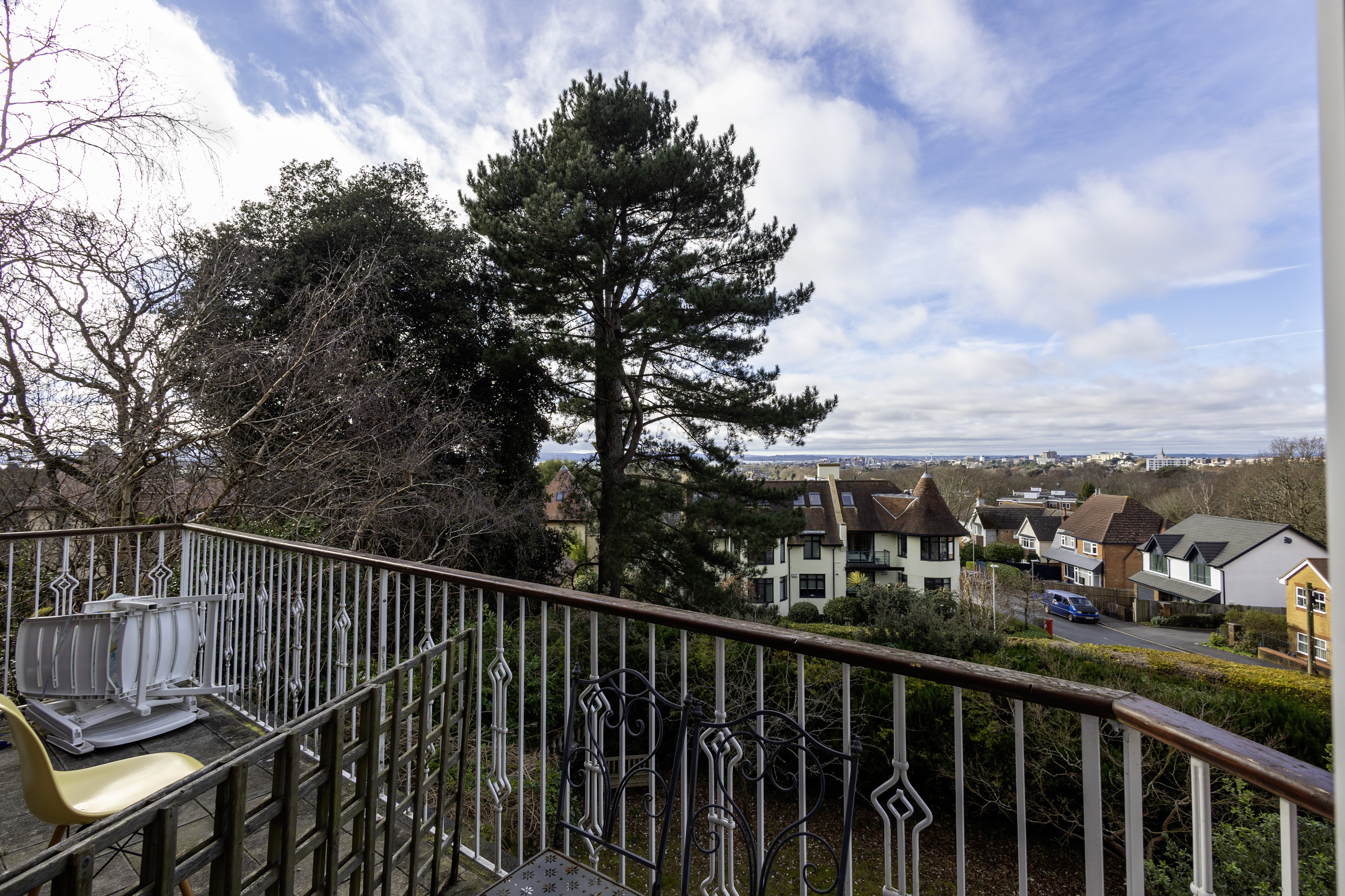 2 bed flat to rent in Alton Road  - Property Image 10