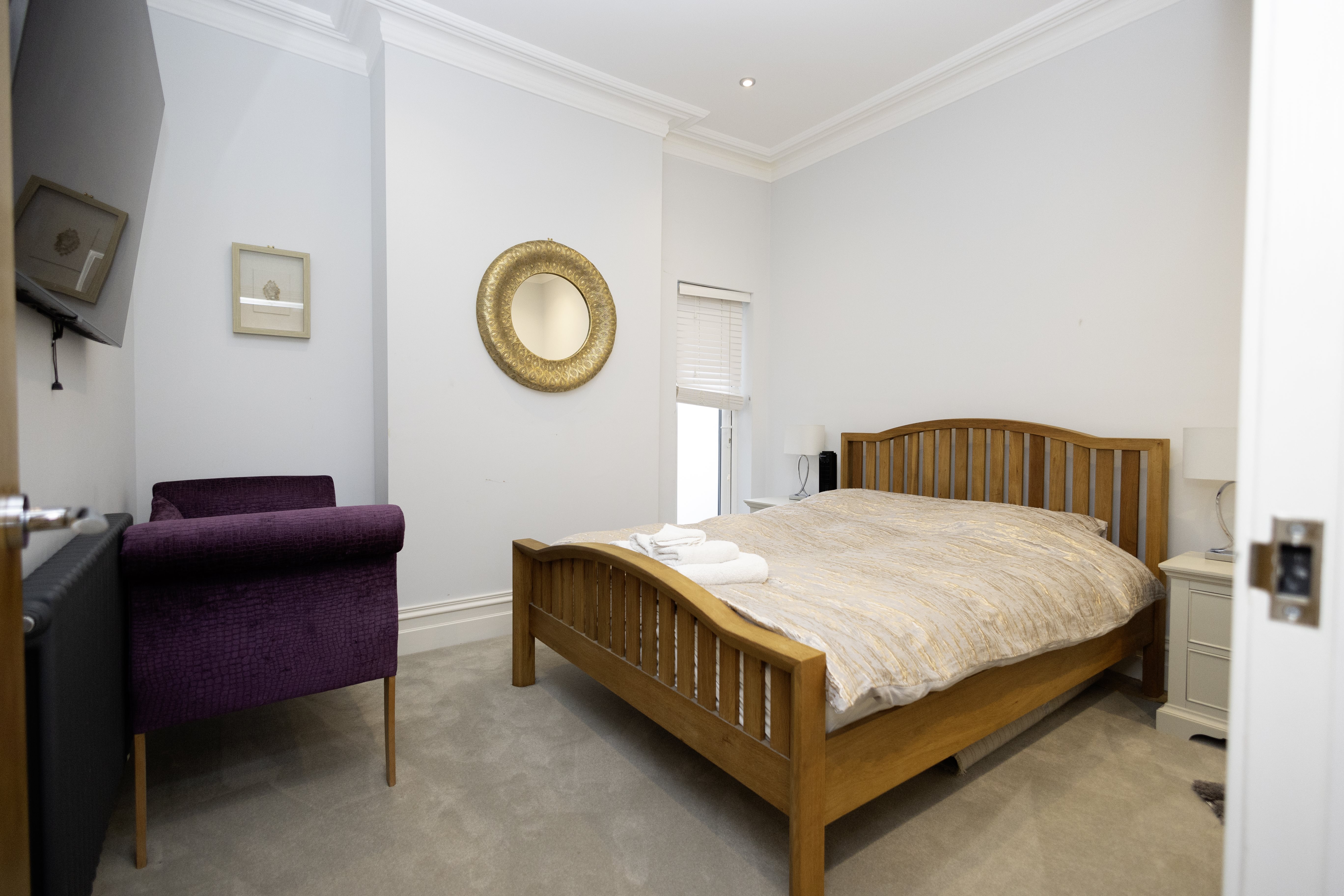 2 bed flat to rent in Alton Road  - Property Image 6
