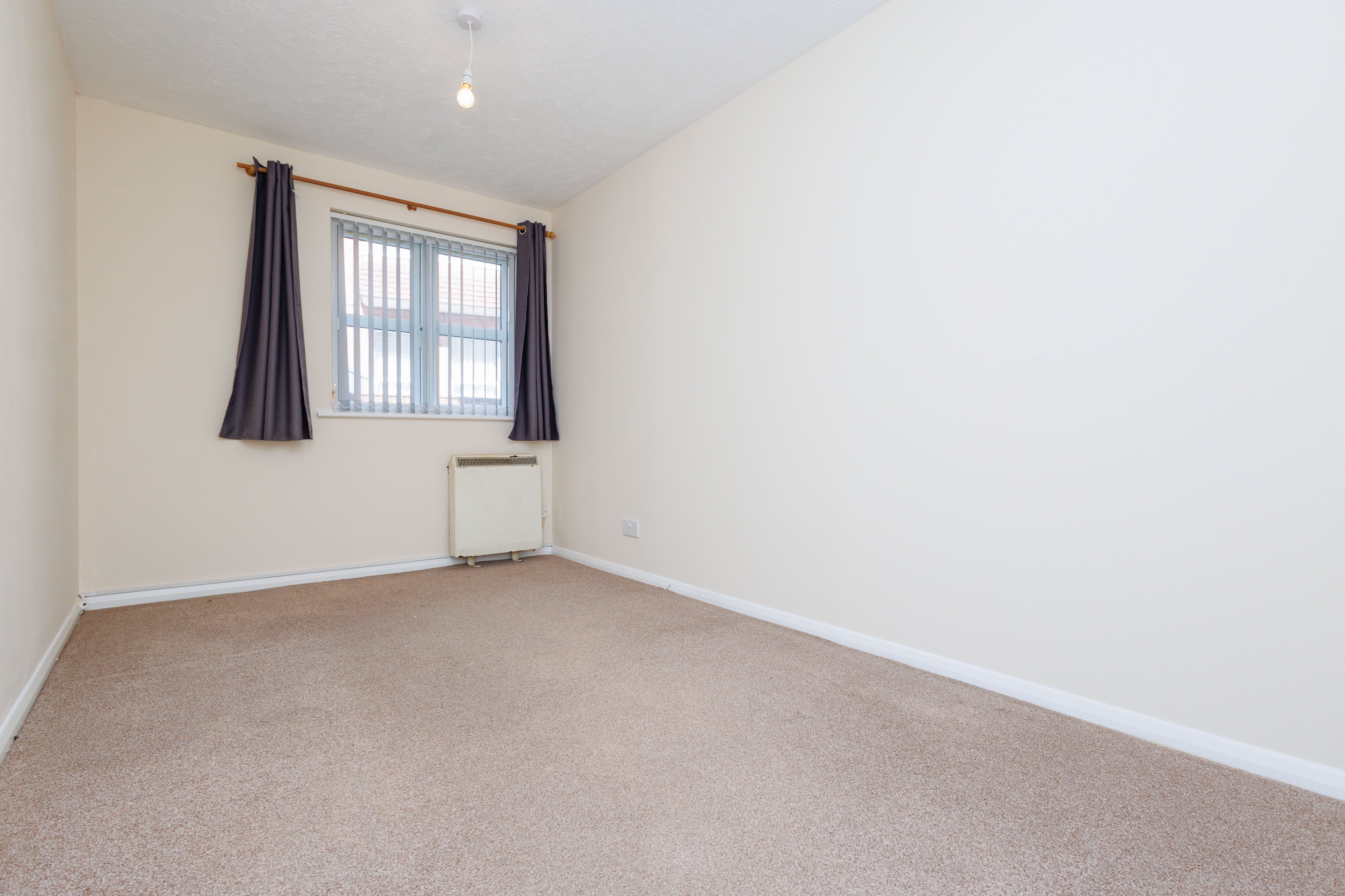 2 bed flat for sale in St Johns Road, Bournemouth  - Property Image 4