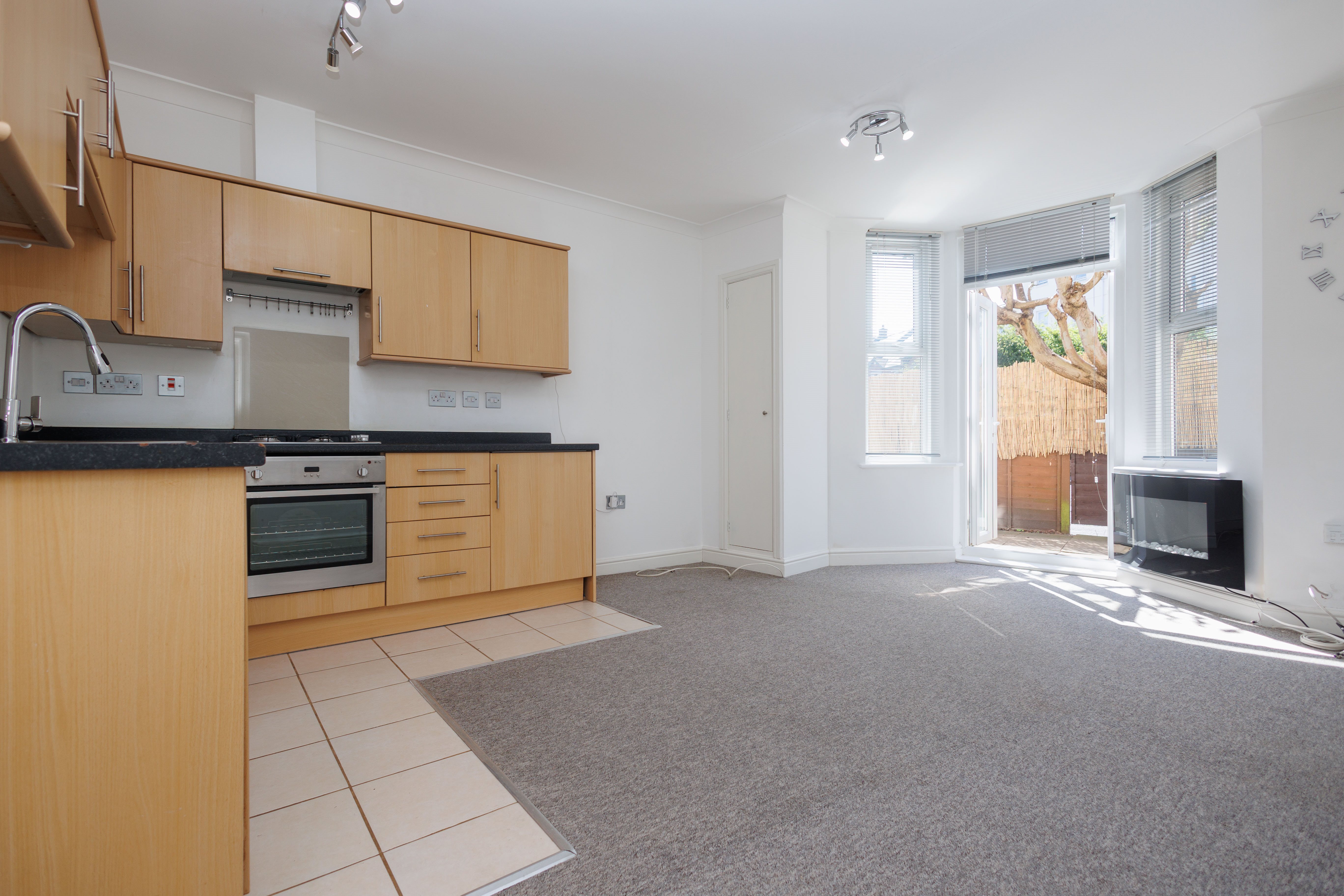 2 bed flat for sale in Norwich Avenue, Bournemouth  - Property Image 2