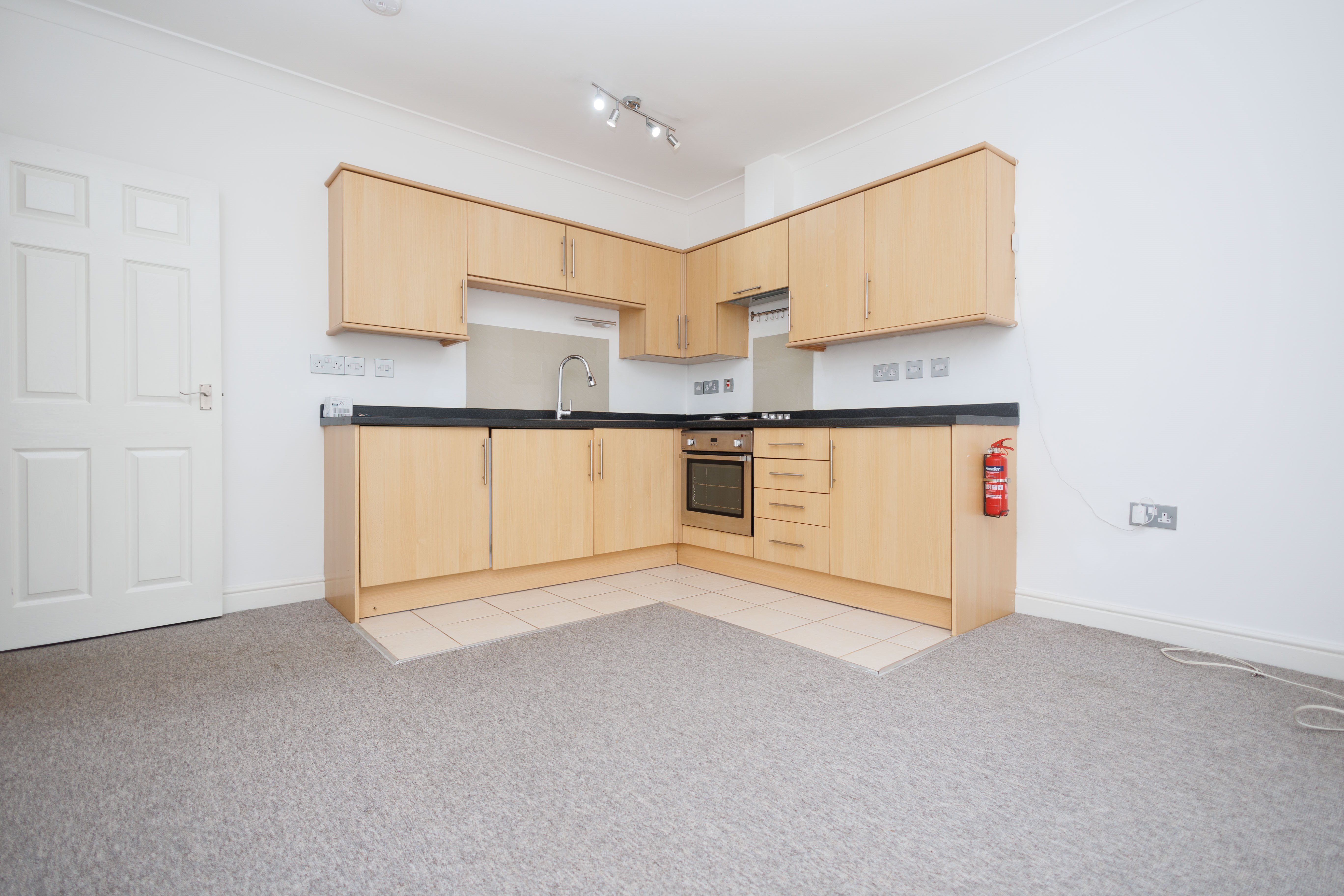 2 bed flat for sale in Norwich Avenue, Bournemouth  - Property Image 10