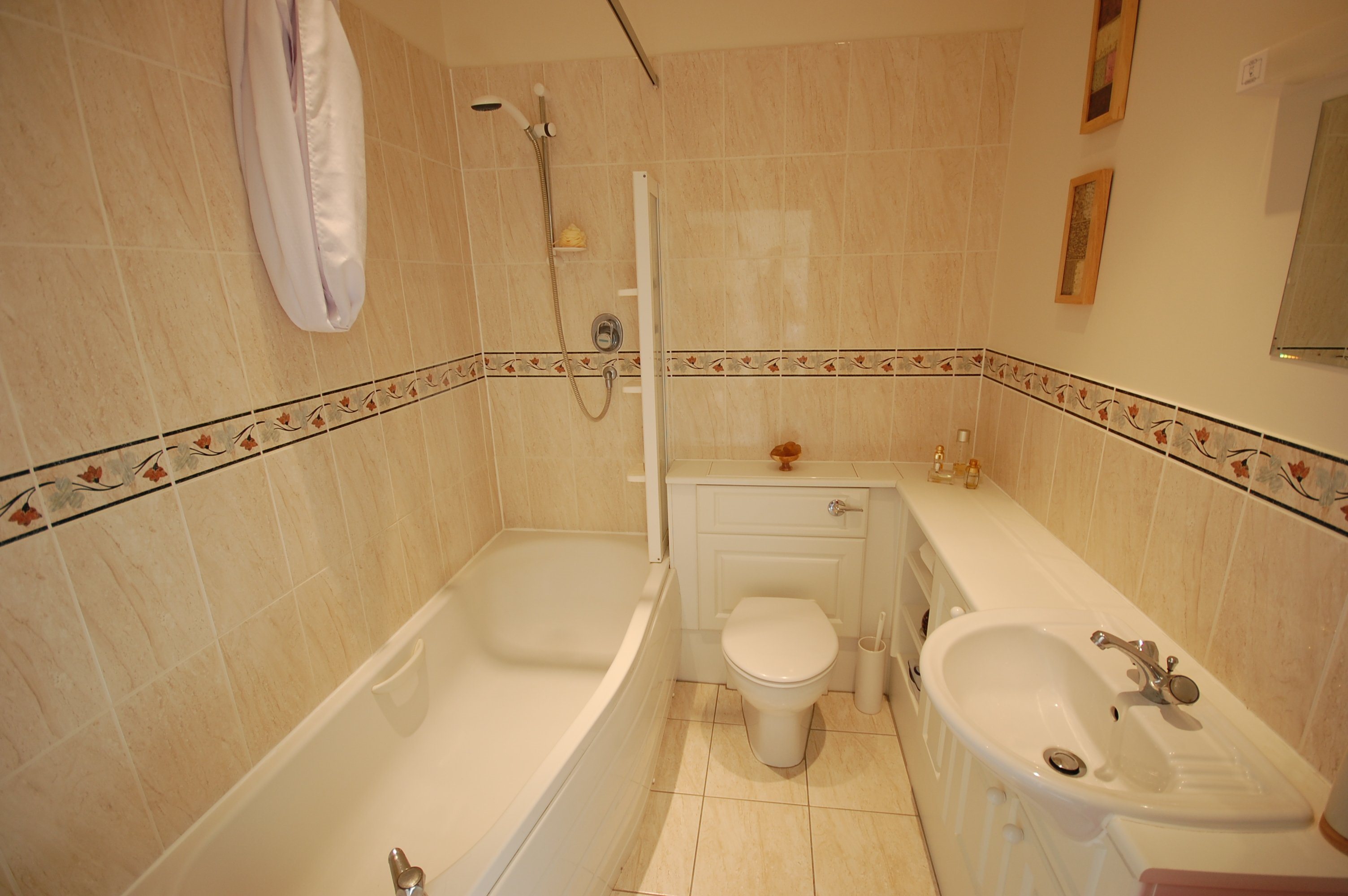 1 bed flat for sale in Grand Avenue, Bournemouth 6