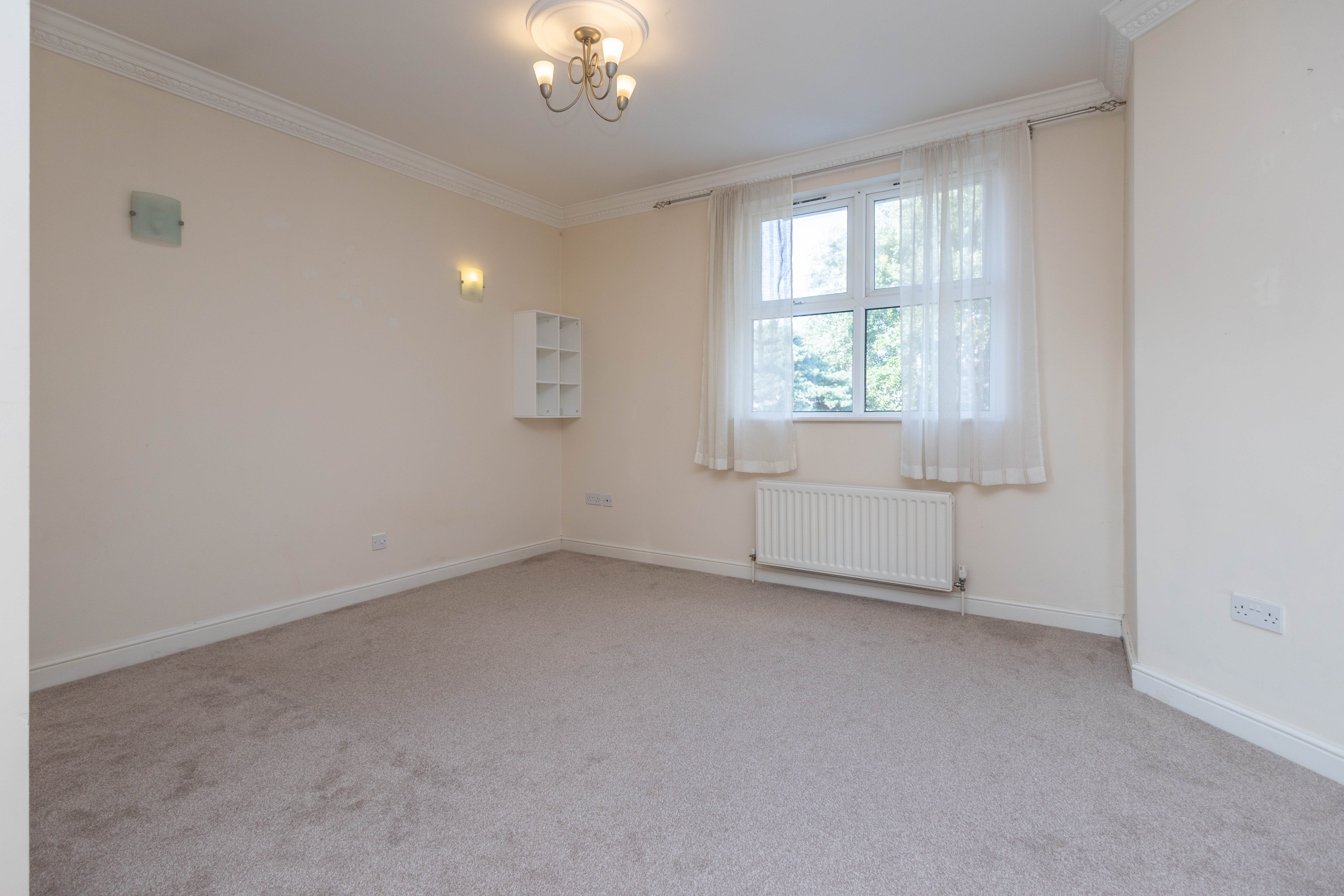 1 bed flat for sale in Grand Avenue, Bournemouth 5