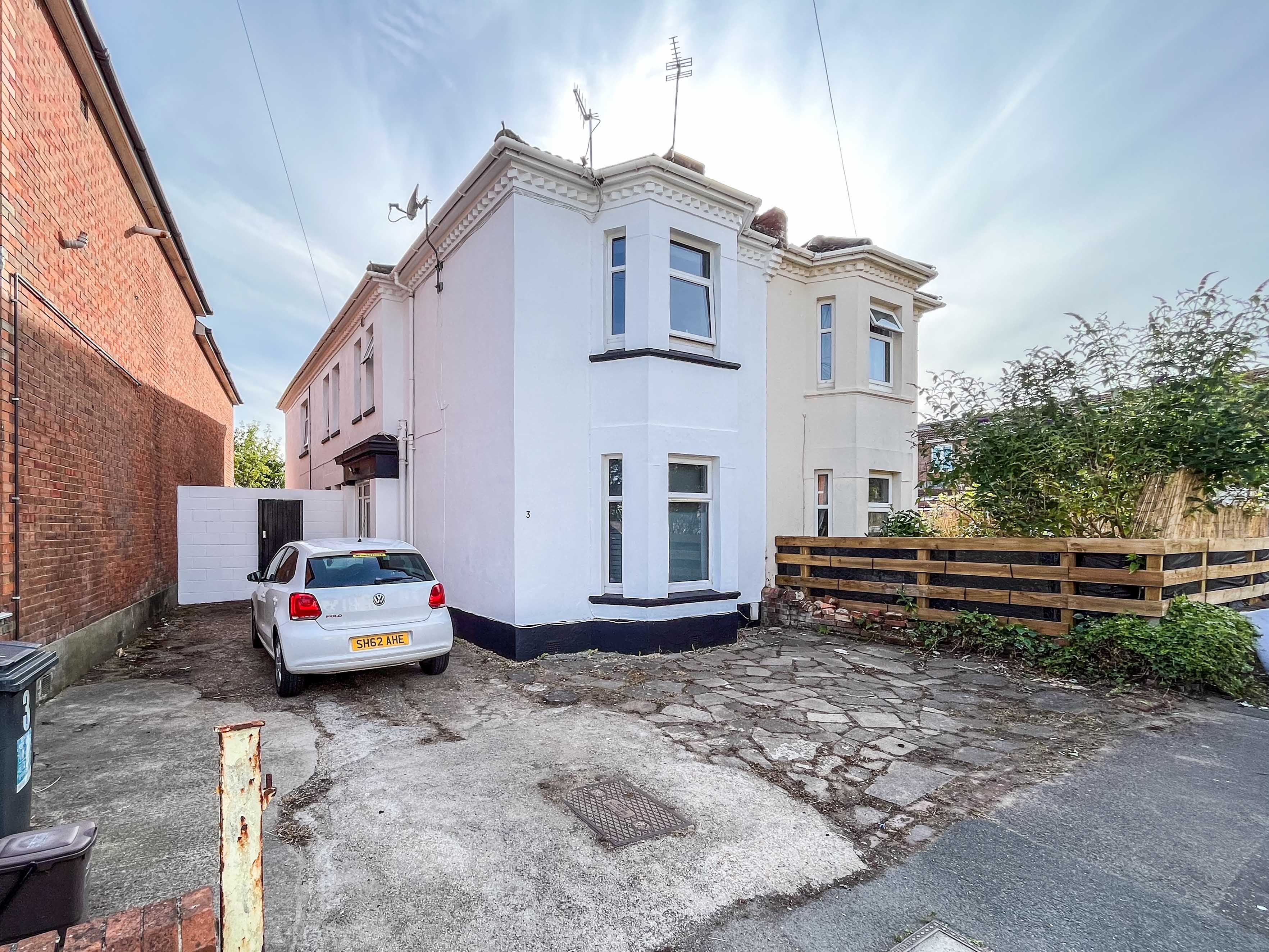 6 bed house for sale in Queensland Road, Bournemouth  - Property Image 17