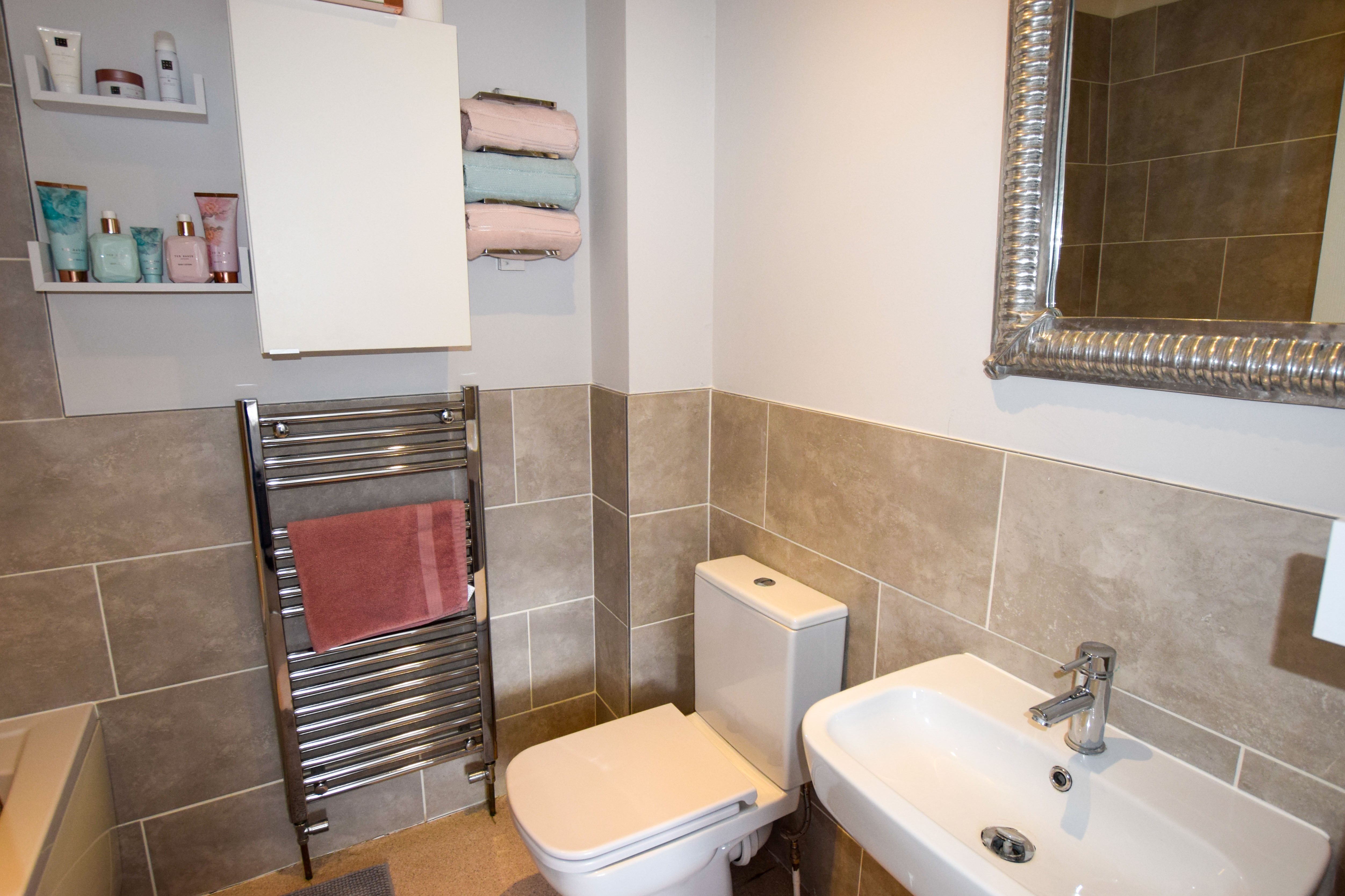 4 bed town house for sale in Queens Road  - Property Image 10
