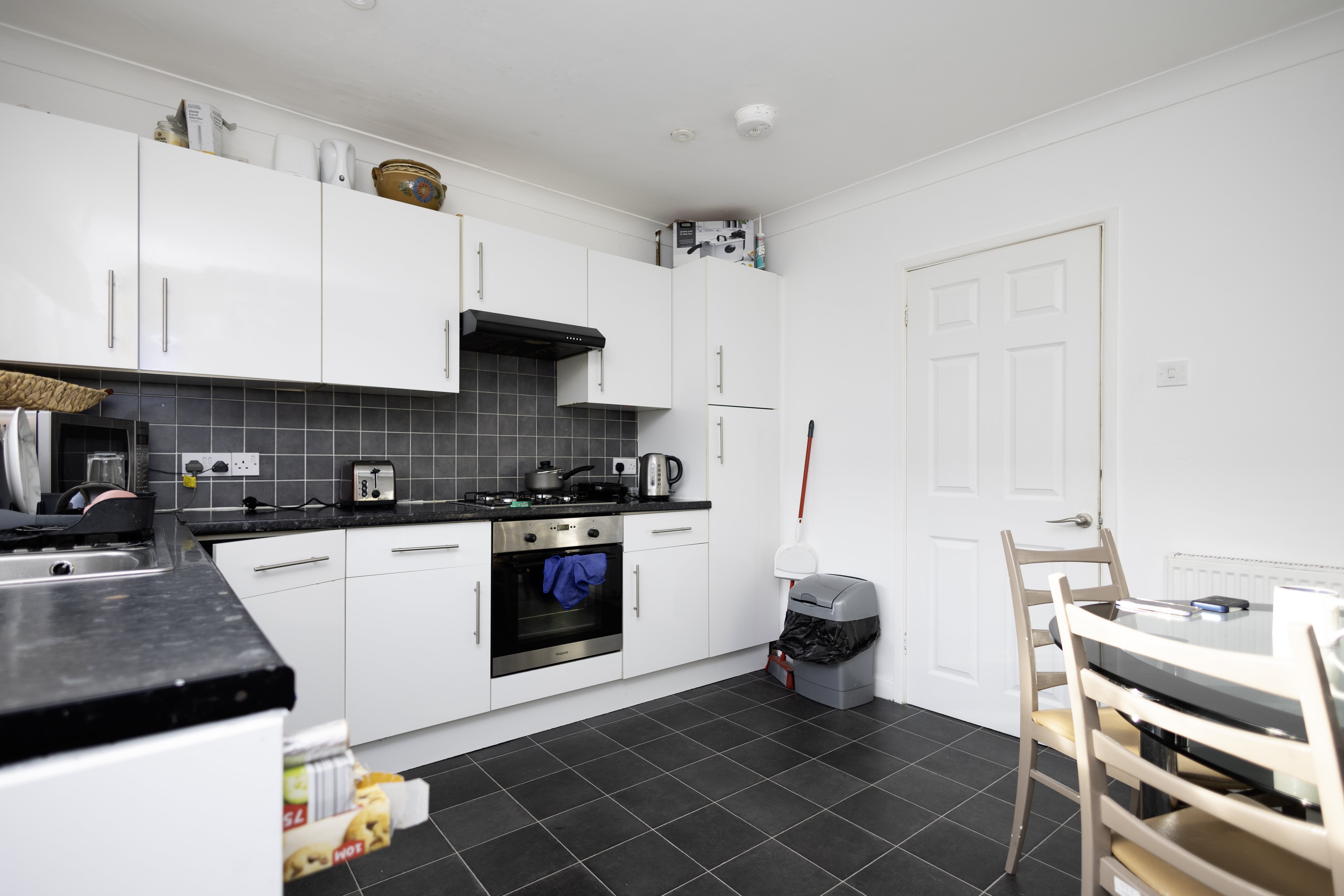 2 bed end of terrace house for sale in Spring Road, Bournemouth  - Property Image 3