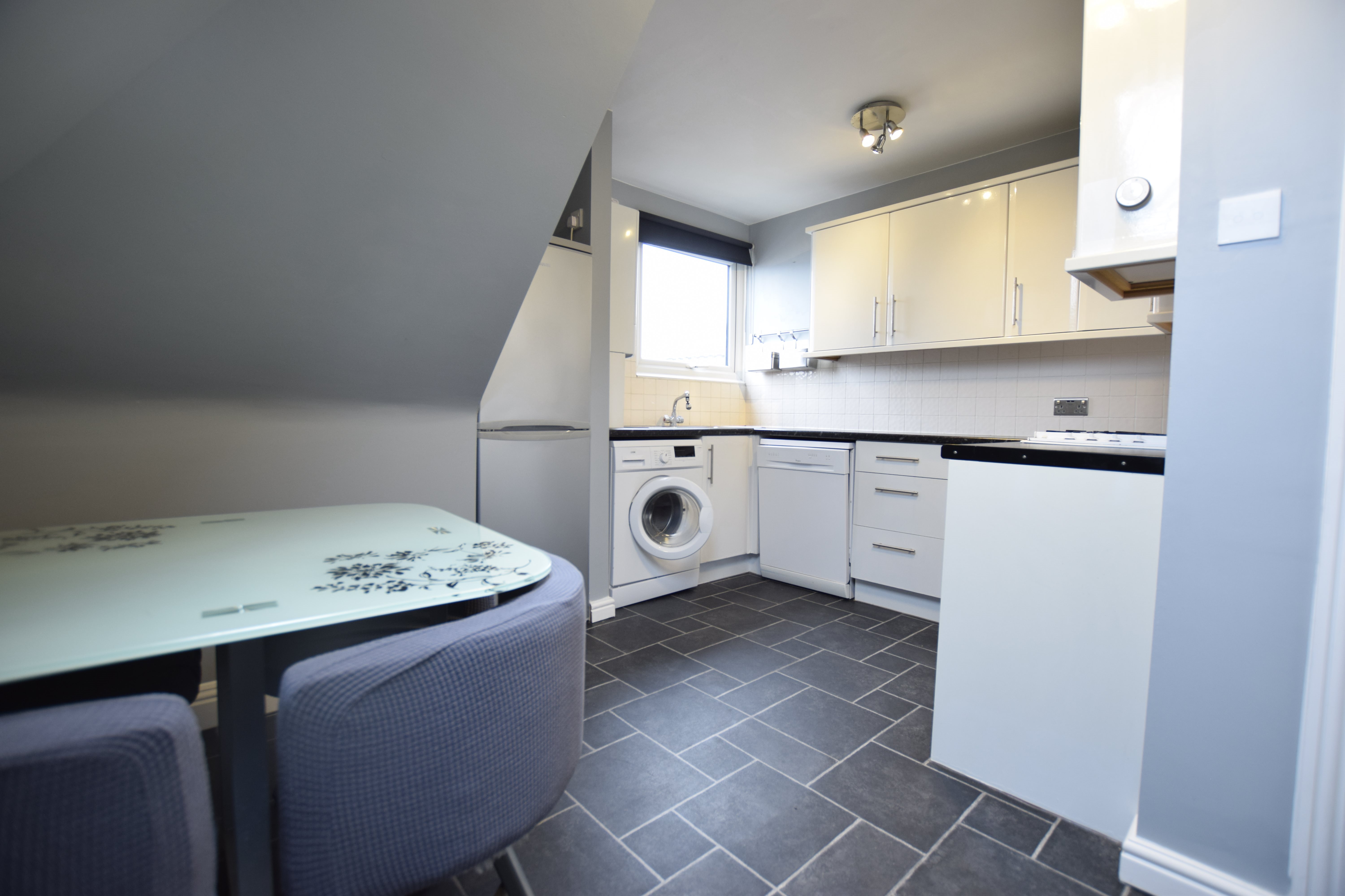 2 bed flat for sale in Westby Road, Bournemouth  - Property Image 3