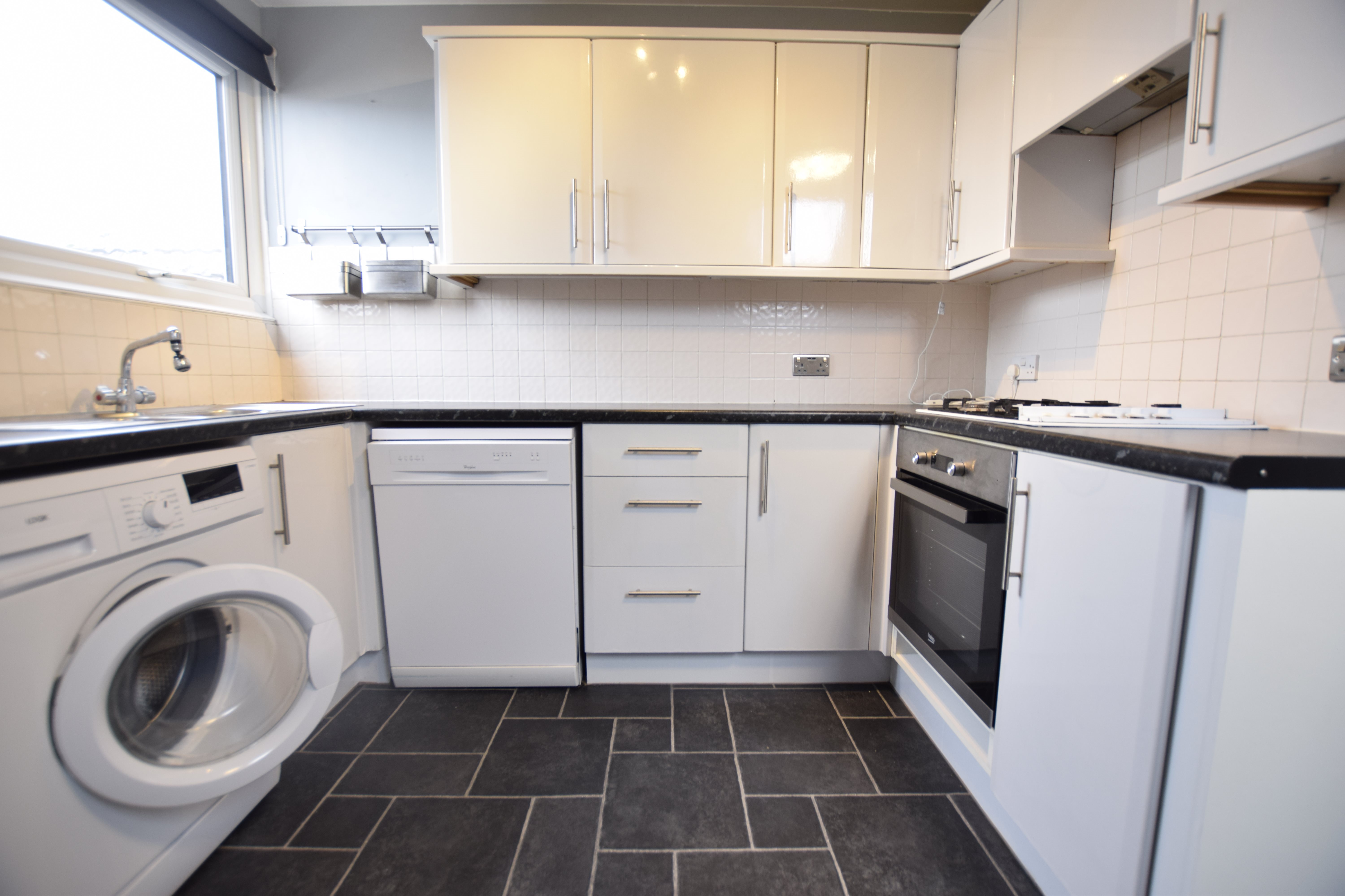 2 bed flat for sale in Westby Road, Bournemouth  - Property Image 4